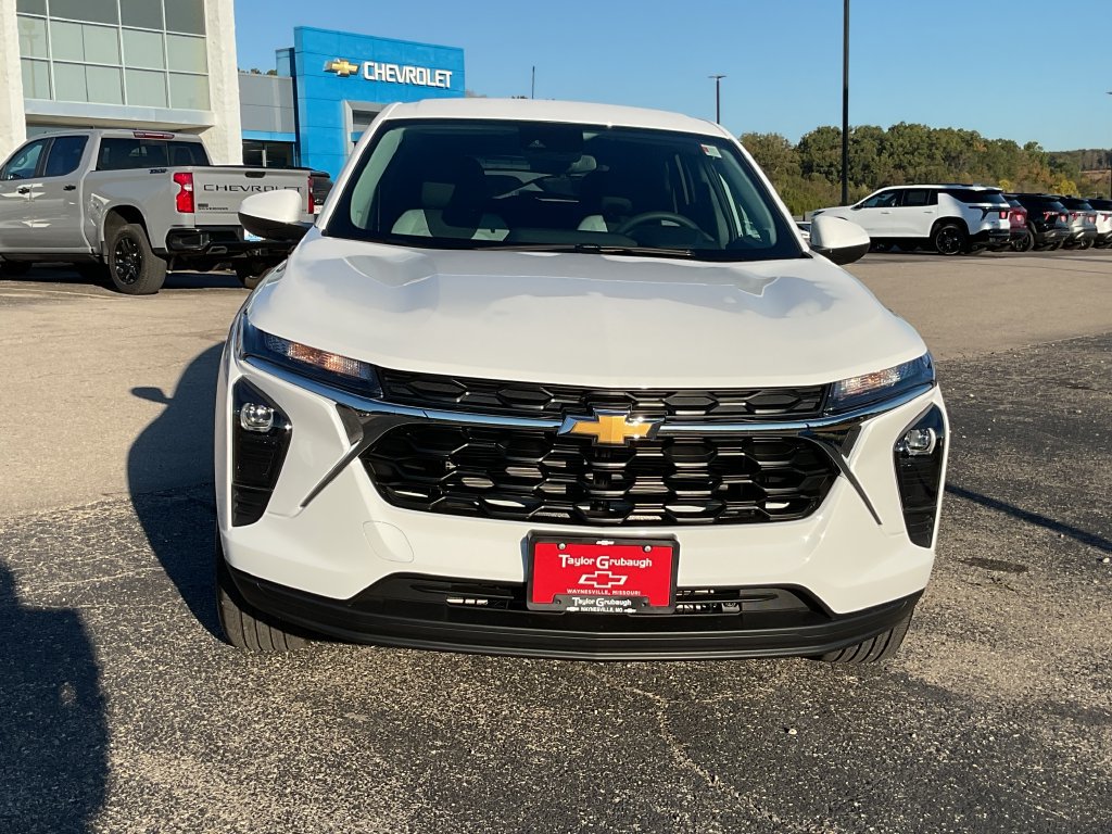New 2026 Chevrolet Trax LS SUV