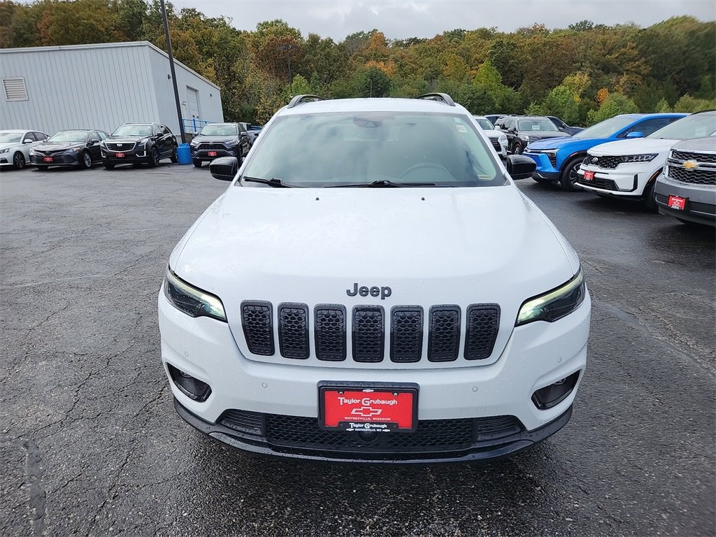 Used 2023 Jeep Cherokee Altitude Lux
