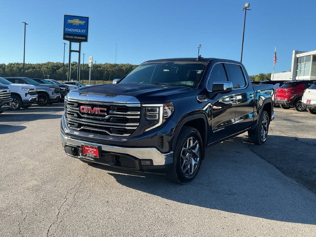 Used 2022 GMC Sierra 1500 SLT Truck