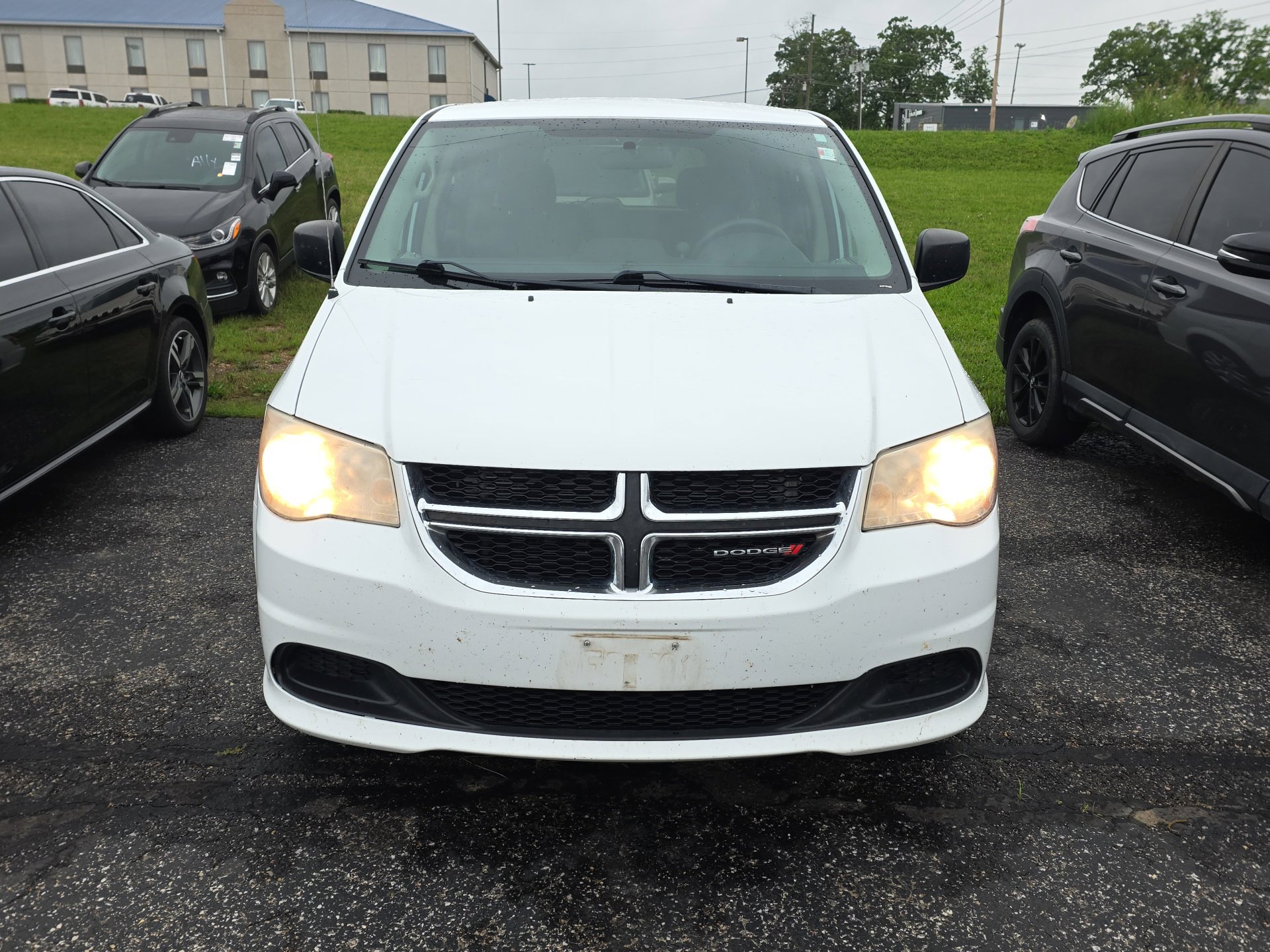 Used 2014 Dodge Grand Caravan SE with VIN 2C4RDGBG3ER400632 for sale in West Plains, MO