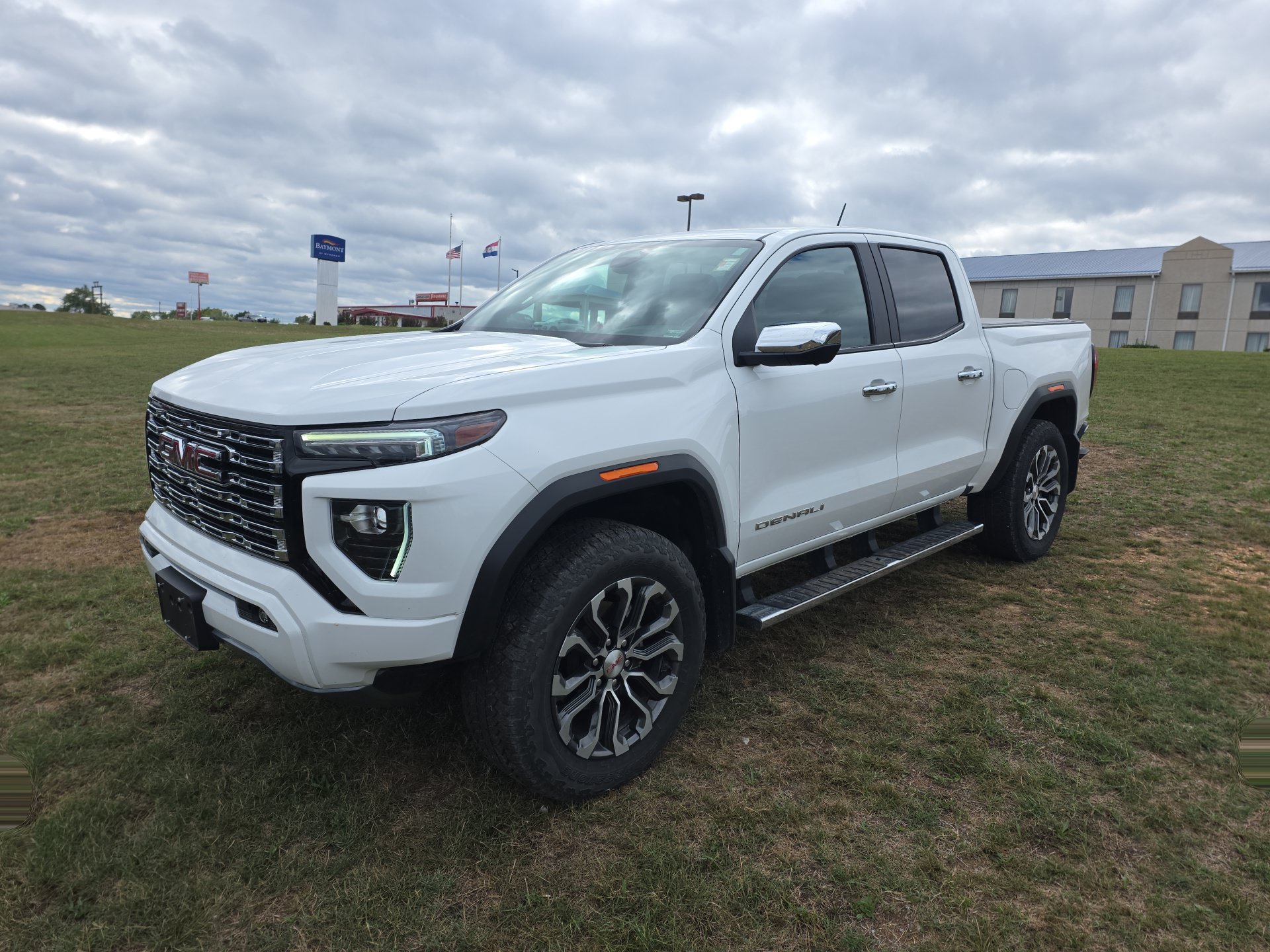 Used 2025 GMC Canyon Denali Truck