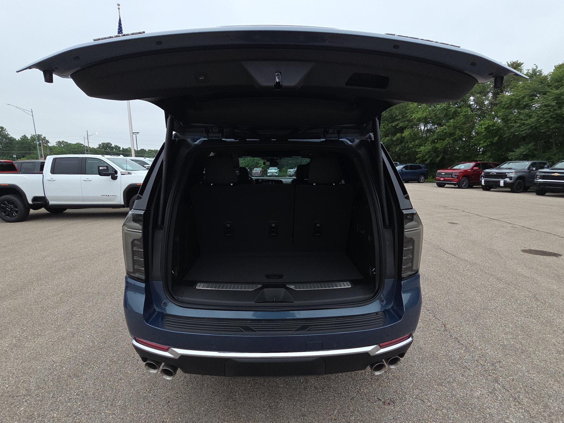 2026 Chevrolet Tahoe Premier - Photo 33