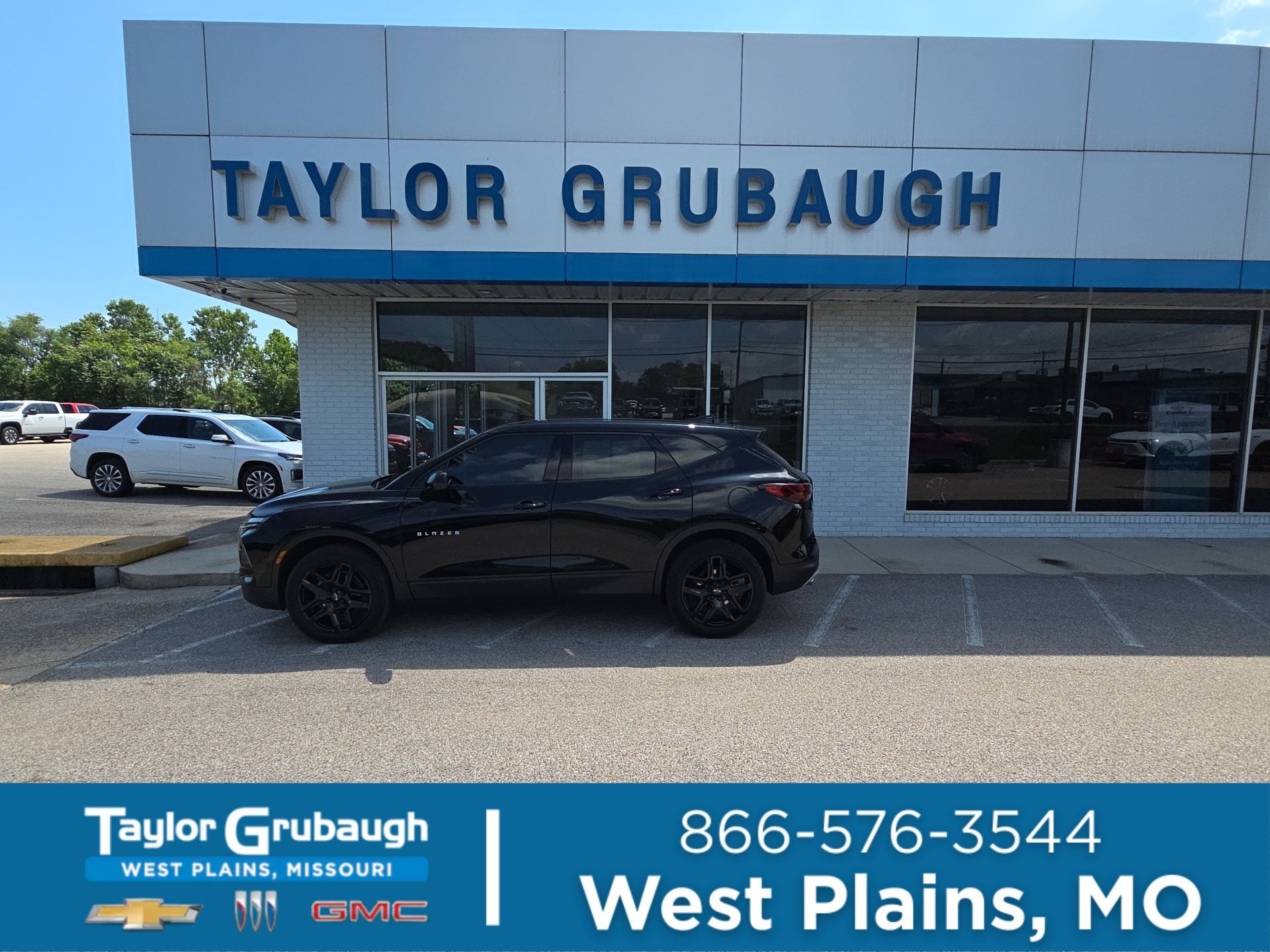 2023 Chevrolet Blazer 2.0T 2LT AWD's photo