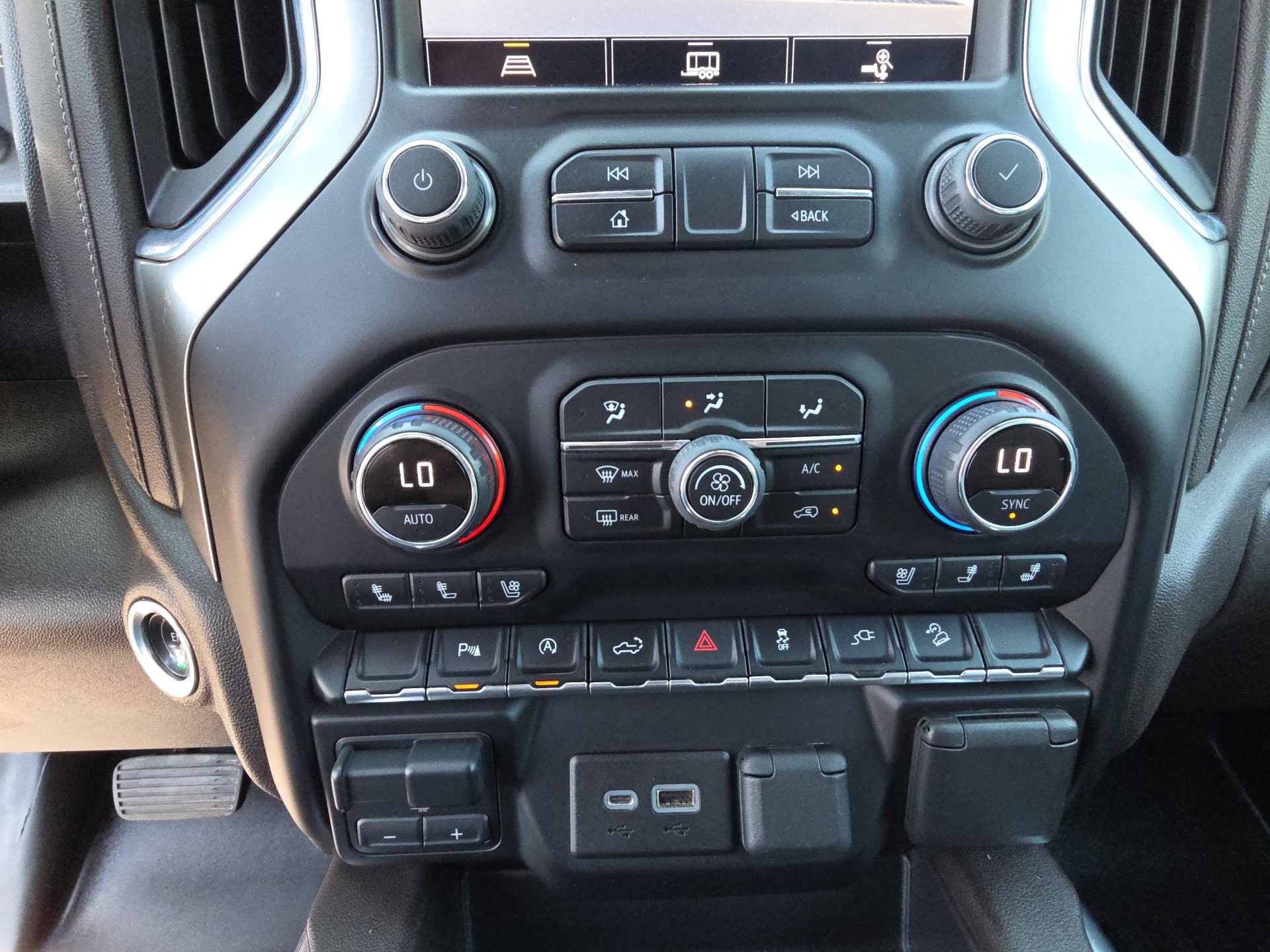 2021 Chevrolet Silverado 1500 LTZ - Photo 25