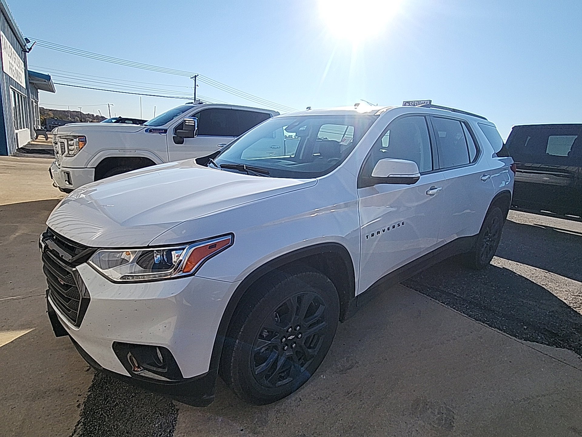 2021 Chevrolet Traverse RS photo 3