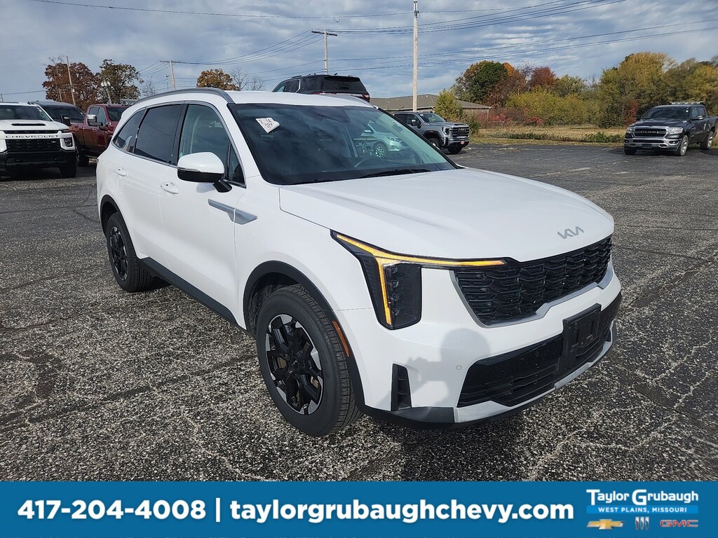 Used 2024 Kia Sorento S