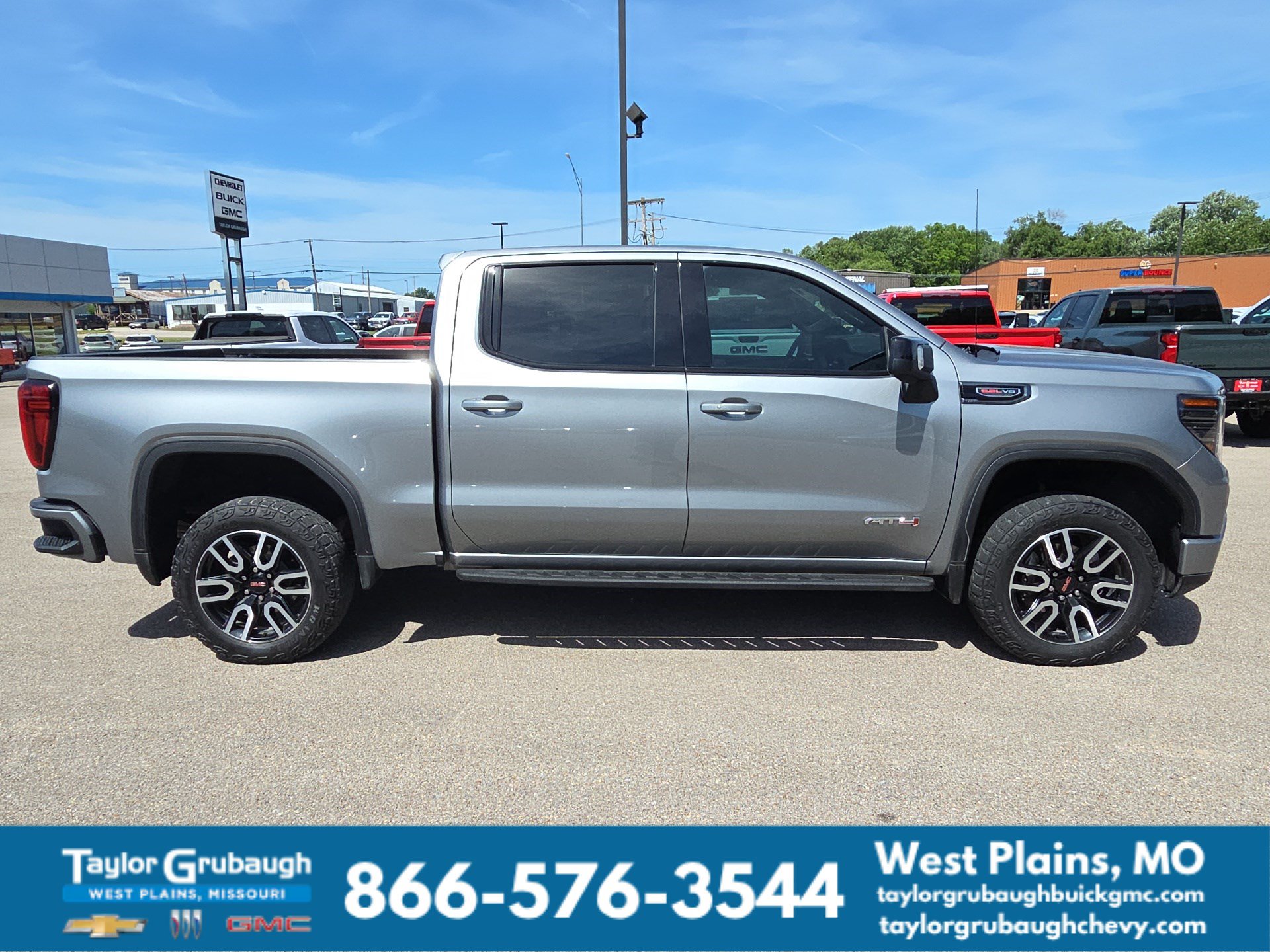 2024 GMC Sierra 1500 AT4 - Photo 11