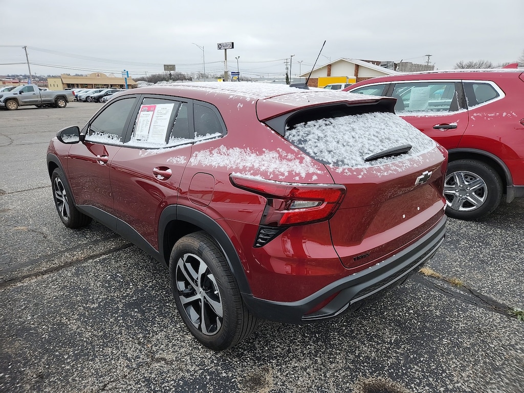 Used 2024 Chevrolet Trax 1RS SUV