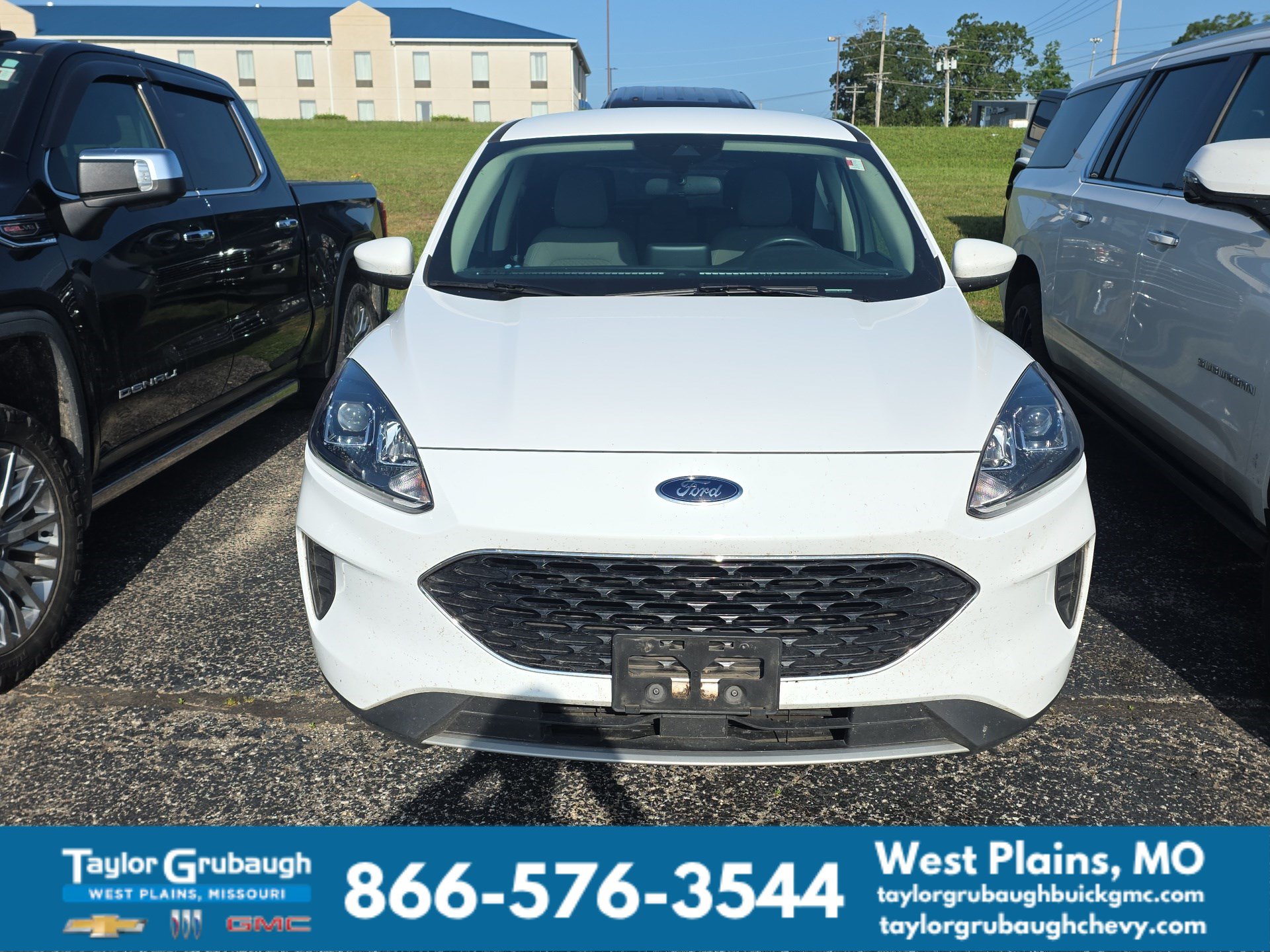 Used 2020 Ford Escape SE with VIN 1FMCU9G67LUB68128 for sale in West Plains, MO