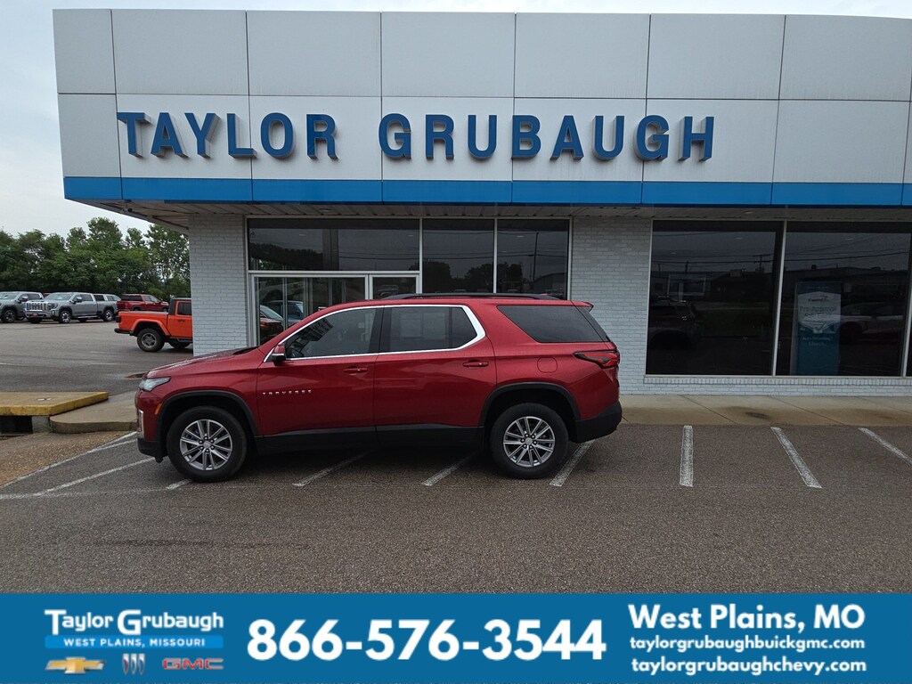 Used 2023 Chevrolet Traverse LT Cloth SUV