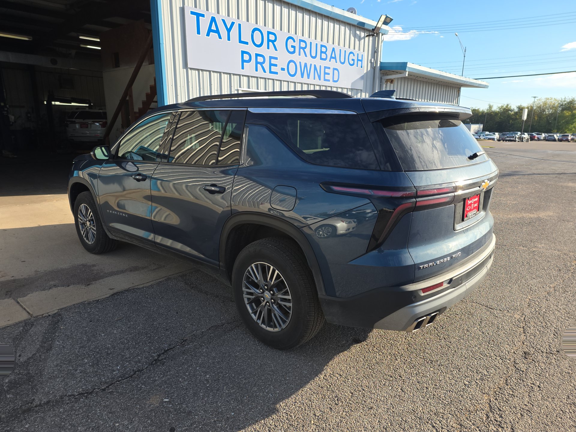 Used 2026 Chevrolet Traverse LT SUV
