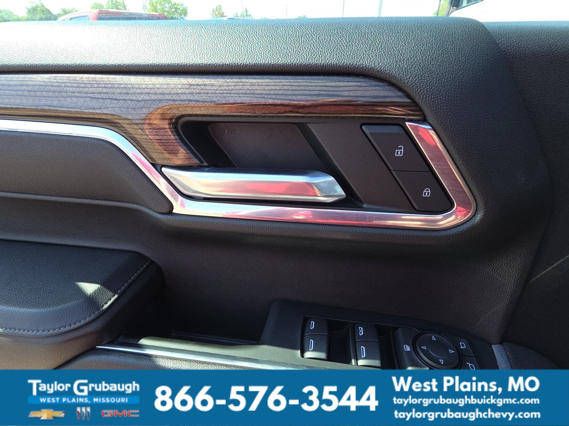 2023 Chevrolet Silverado 1500 RST - Photo 14