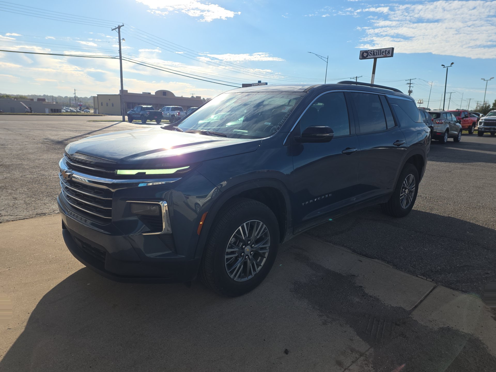 Used 2026 Chevrolet Traverse LT SUV