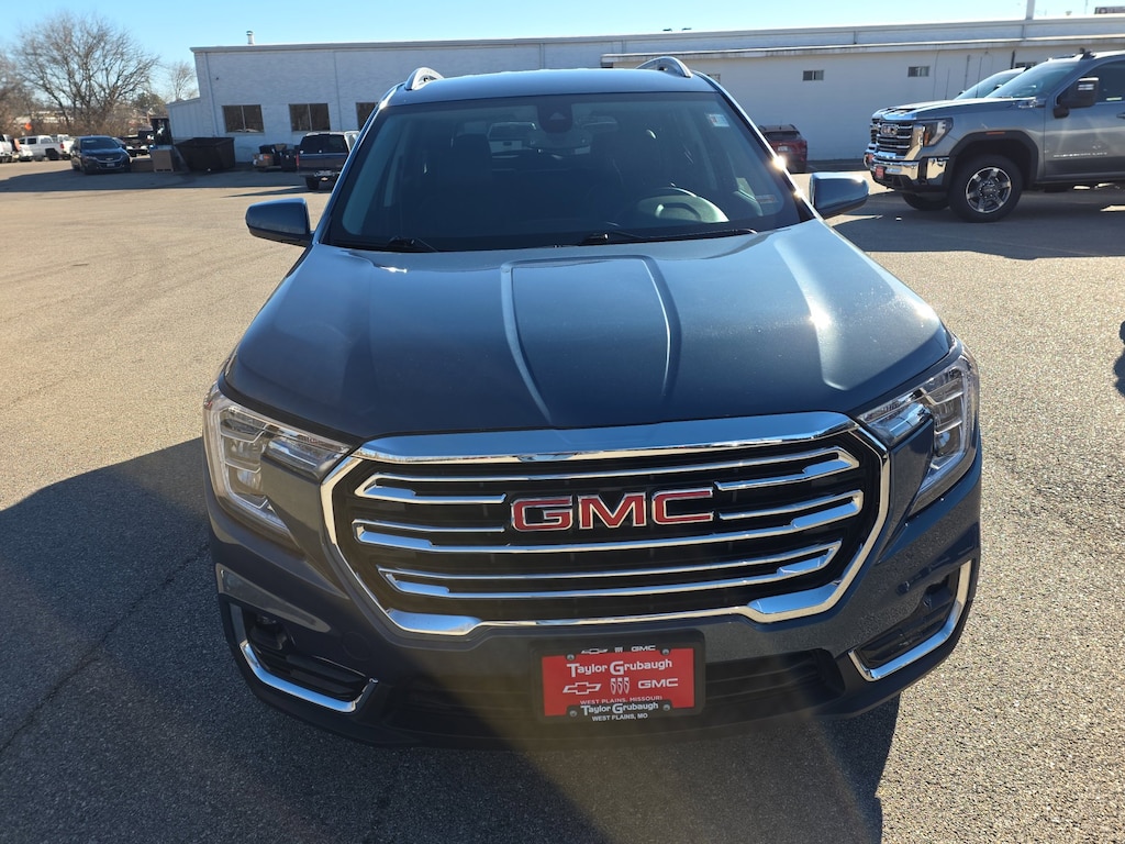 Used 2024 GMC Terrain SLT SUV