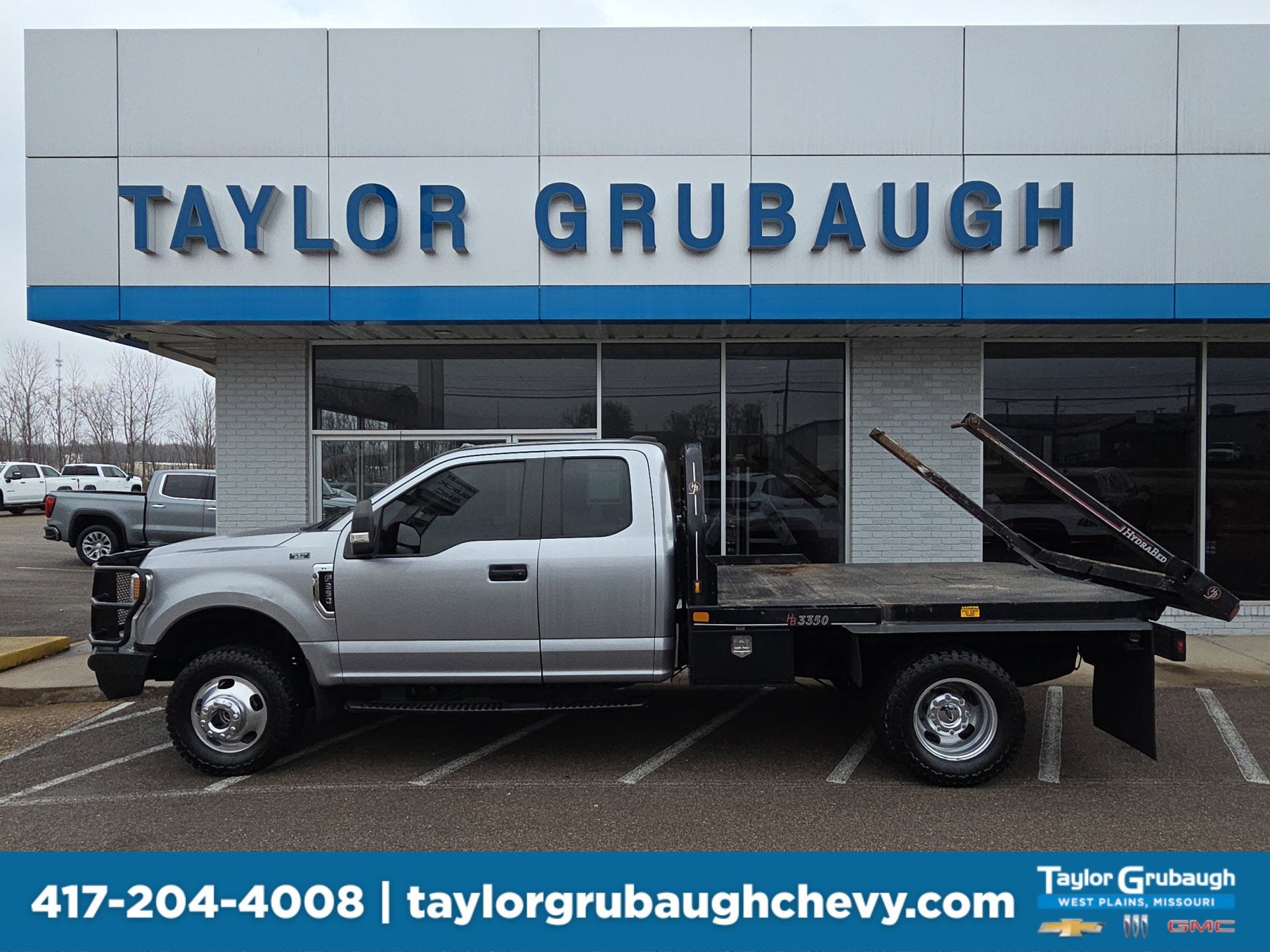 2022 Ford F-350 Super Duty Chassis Cab XL's photo