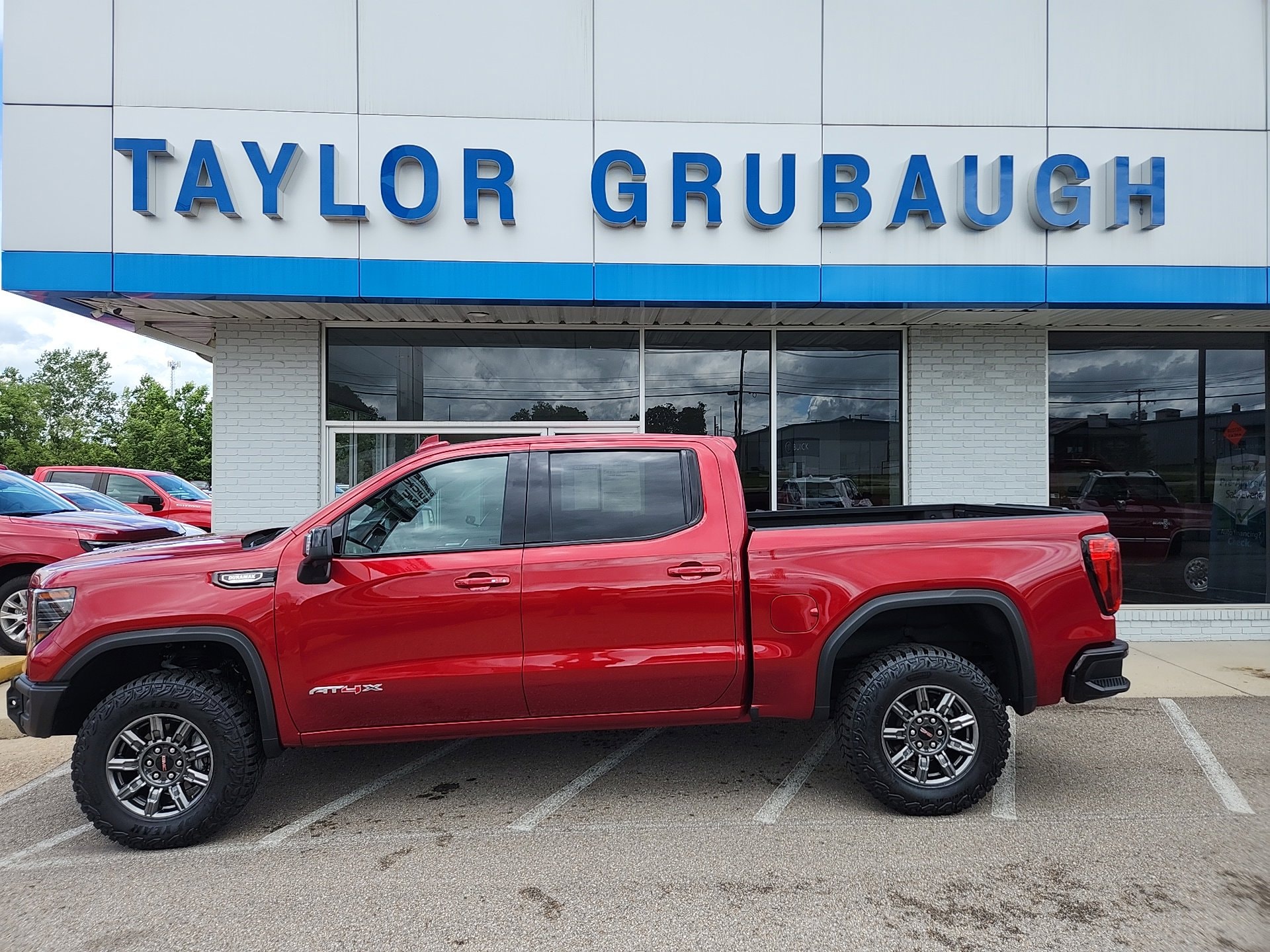 2024 GMC Sierra 1500 AT4X's photo