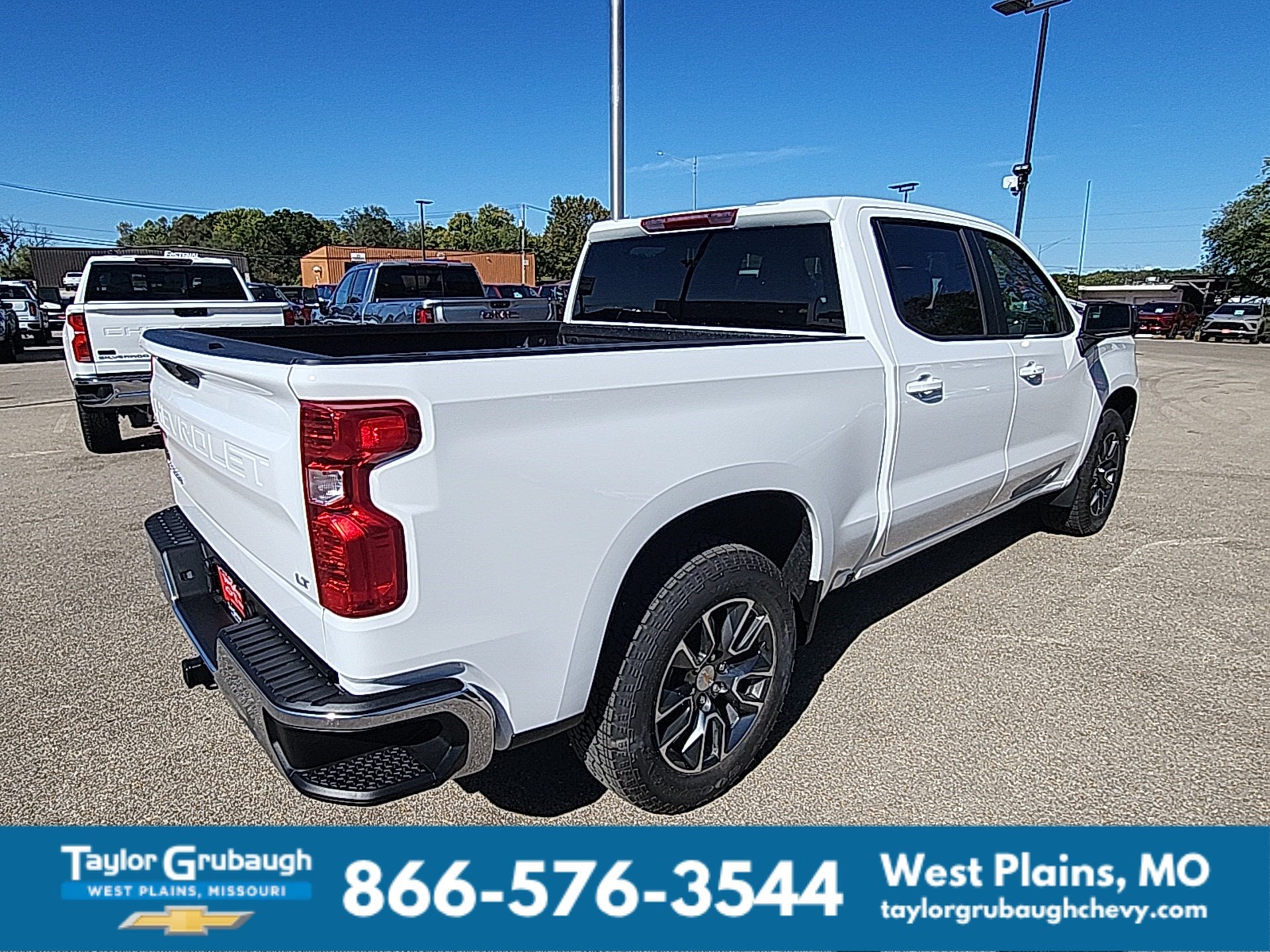 2026 Chevrolet Silverado 1500 LT - Photo 10