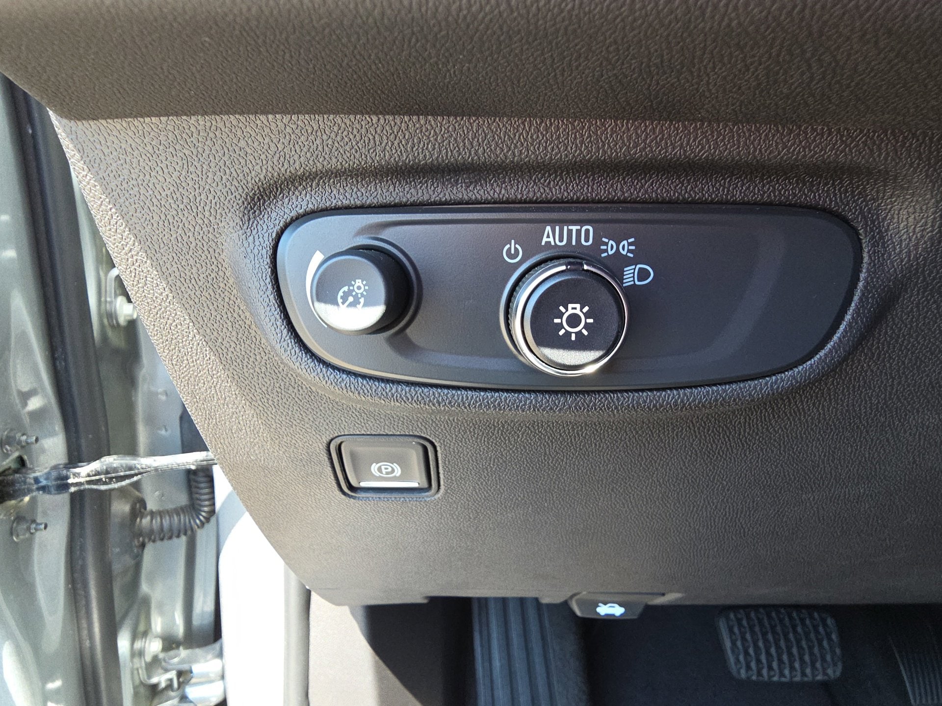 2024 GMC Terrain SLE - Photo 20