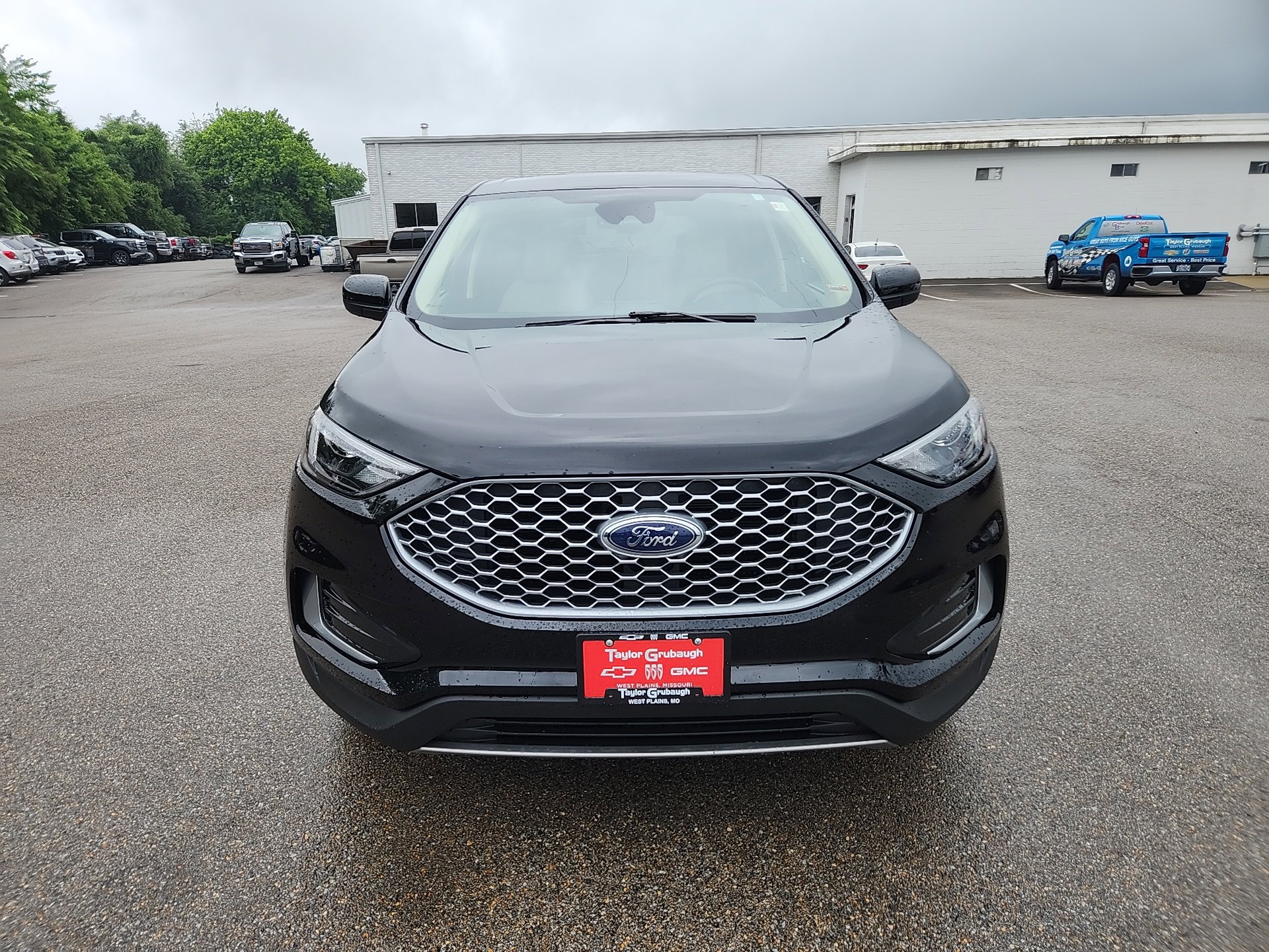 2024 Ford Edge SEL photo 3