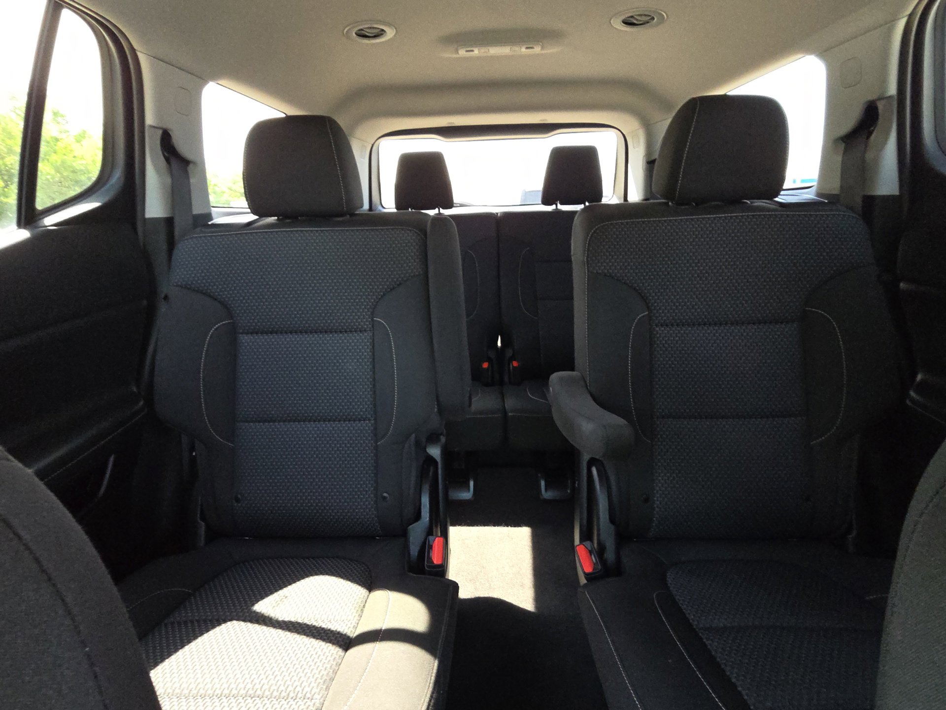 2023 GMC Acadia SLE - Photo 25