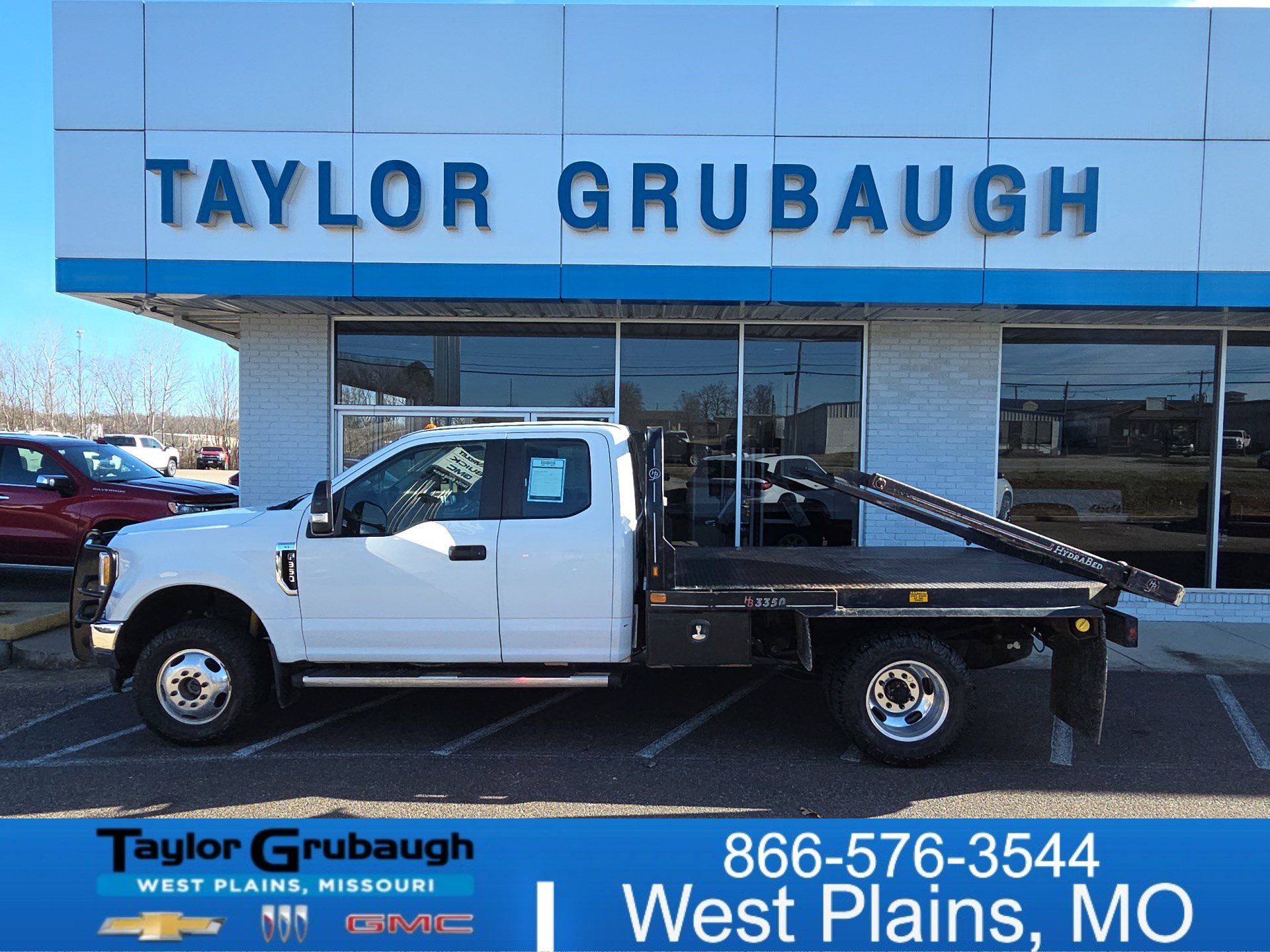 2017 Ford F-350 Super Duty Chassis Cab XL's photo