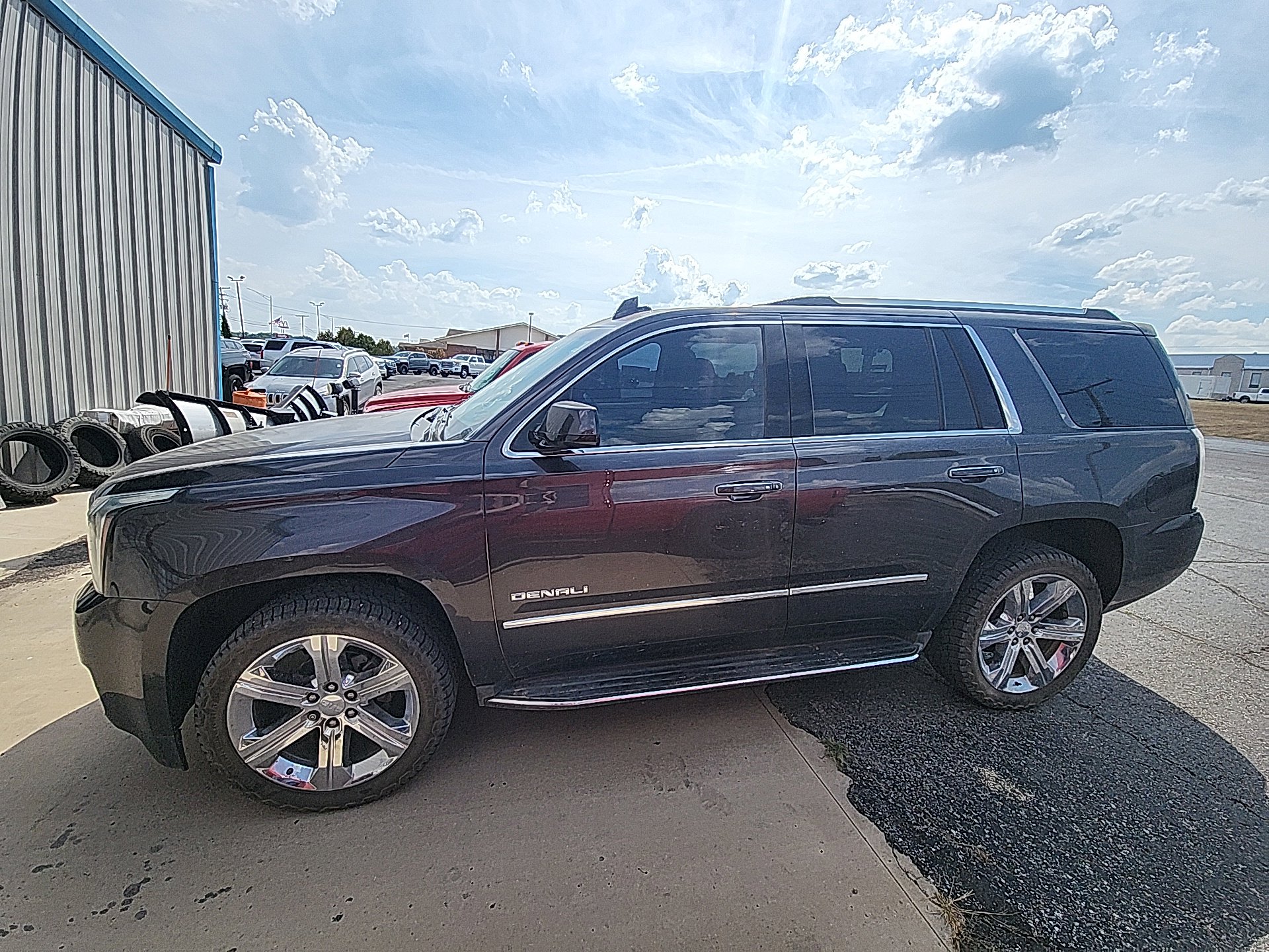 2016 Gmc Yukon Denali photo 2