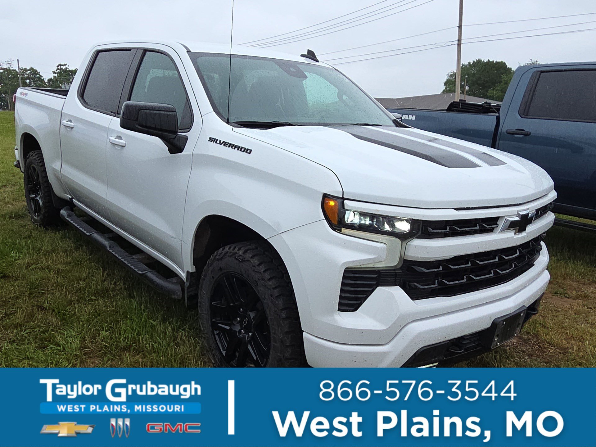 2023 Chevrolet Silverado 1500 RST 4X4 Crew Cab Short Box's photo