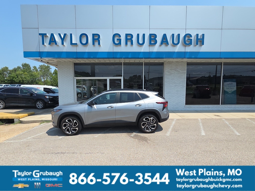 Used 2025 Chevrolet Trax 2RS SUV