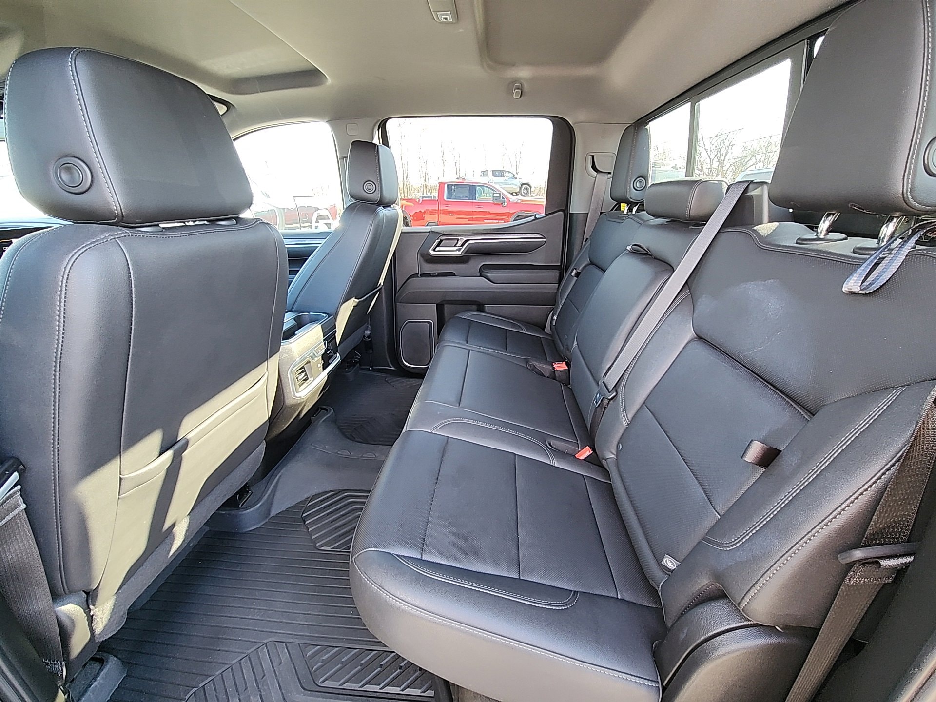 2023 Chevrolet Silverado 1500 LTZ - Photo 30