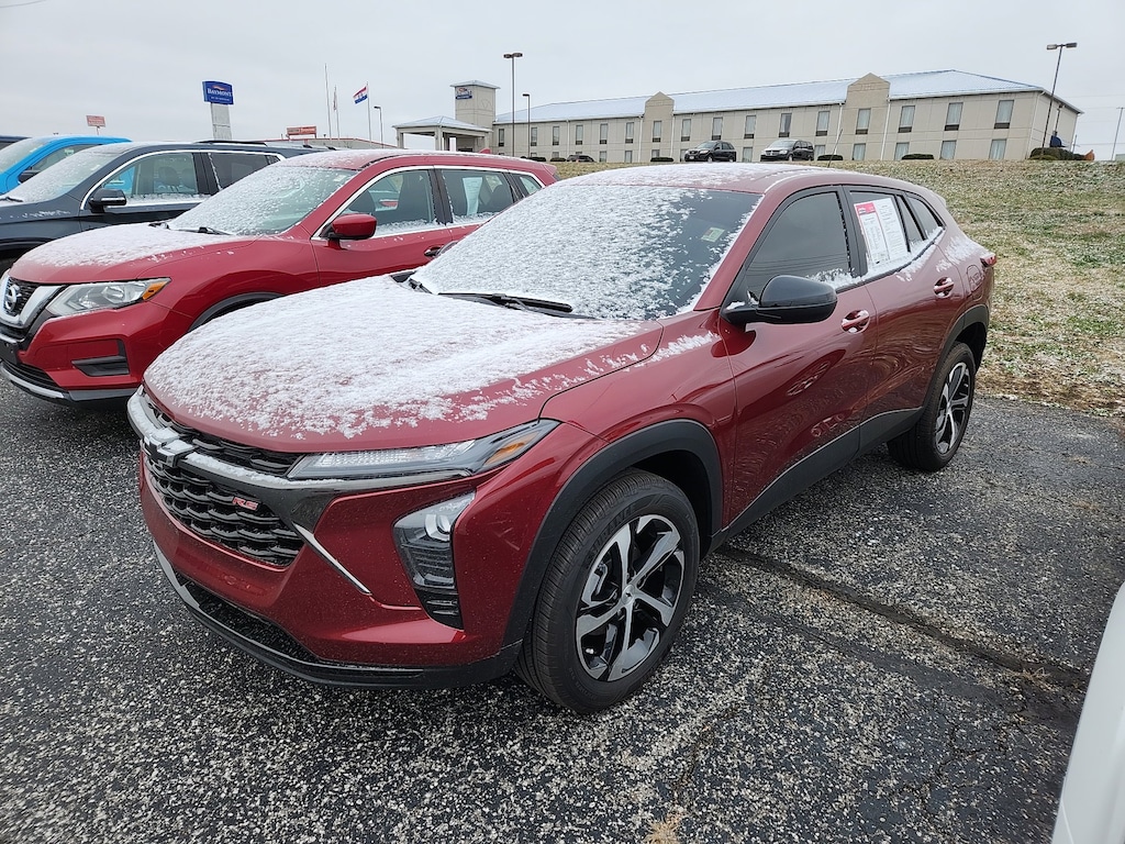 Used 2024 Chevrolet Trax 1RS SUV