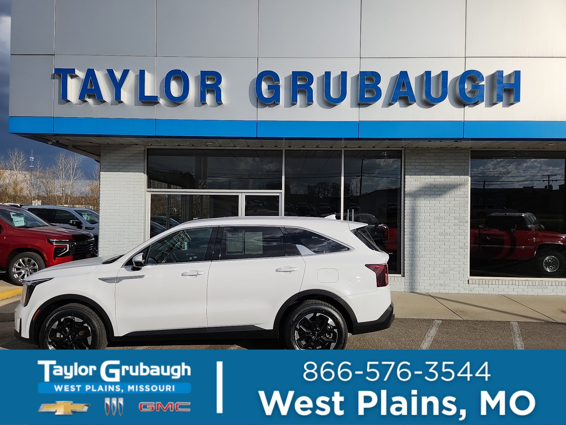 2024 Kia Sorento S's photo