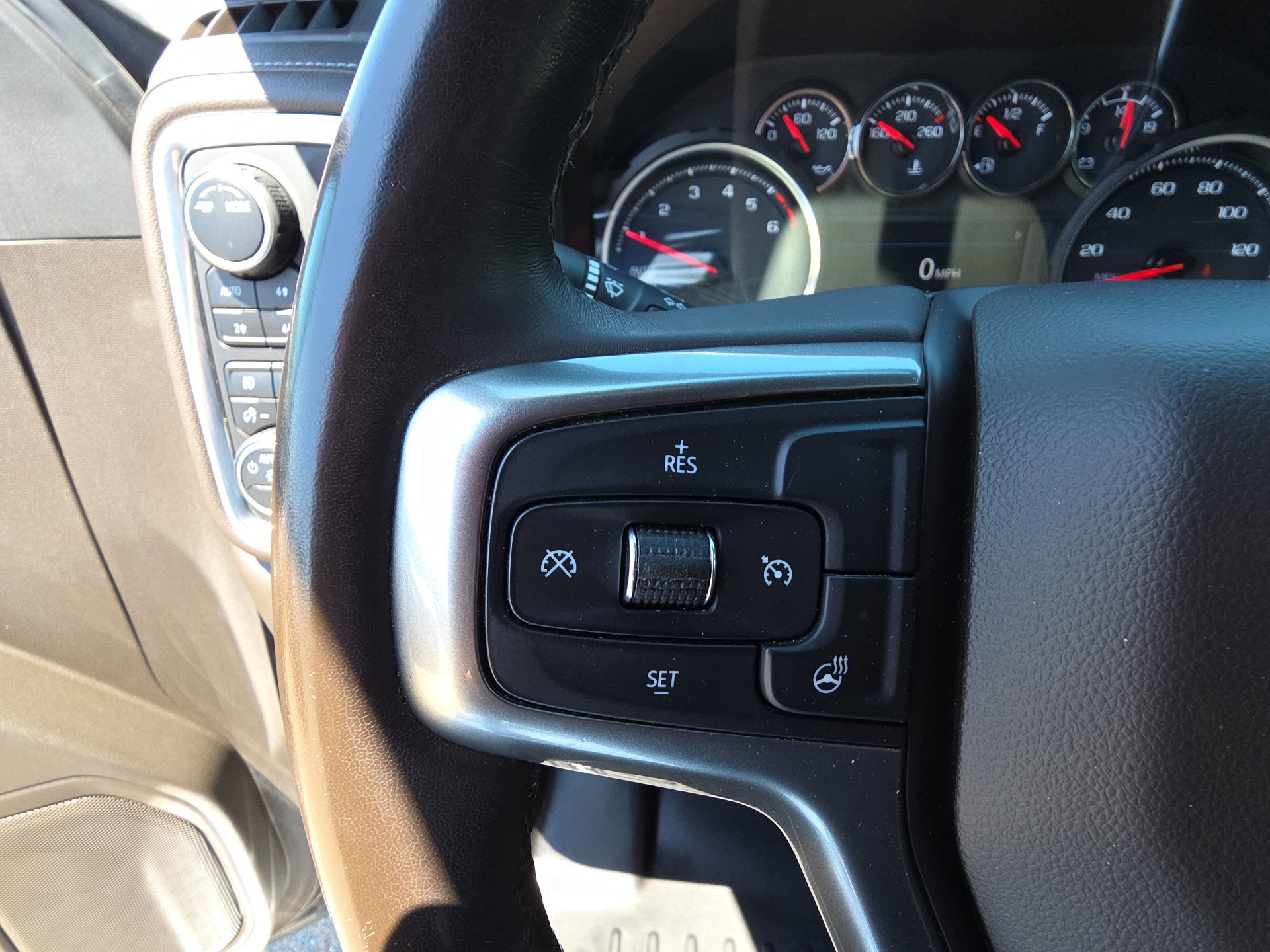 2021 Chevrolet Silverado 1500 LTZ - Photo 20