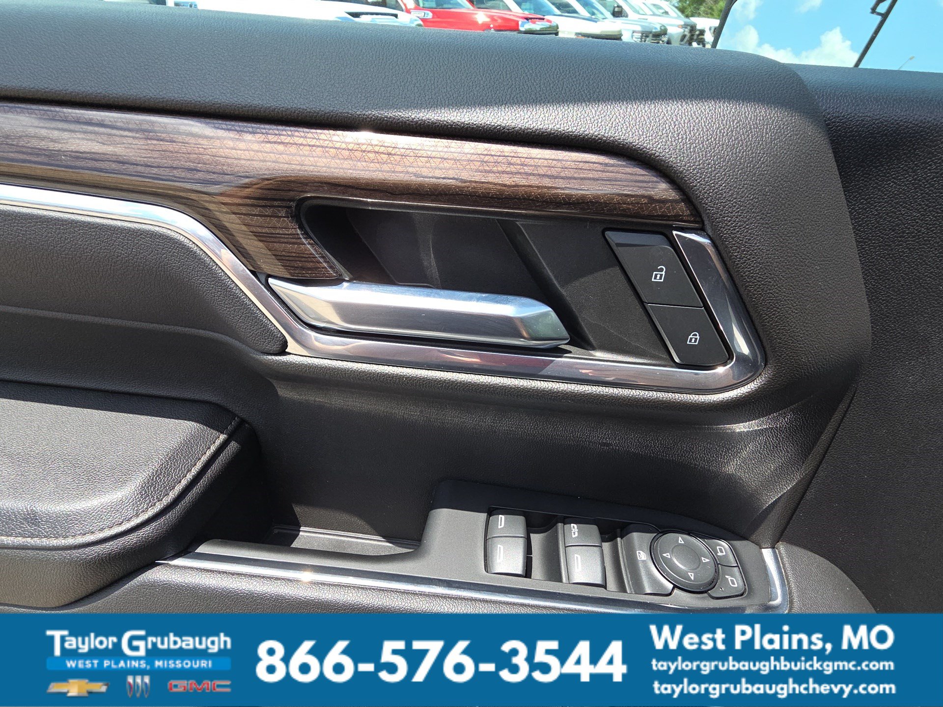 2023 Chevrolet Silverado 1500 RST - Photo 14