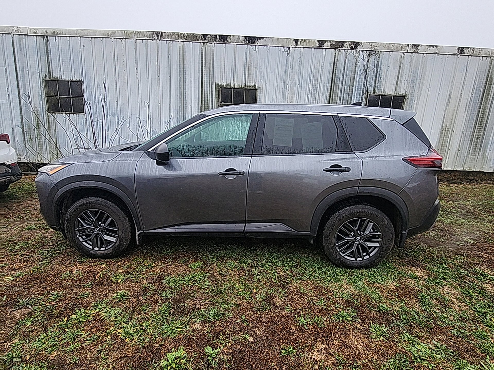 2023 Nissan Rogue S photo 4