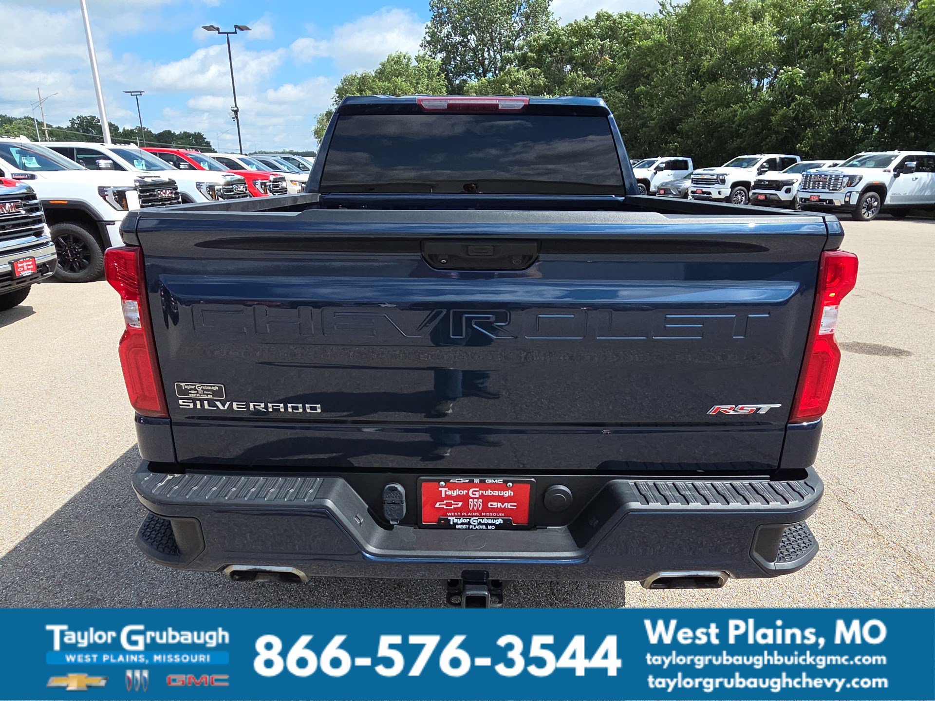 2022 Chevrolet Silverado 1500 RST - Photo 7