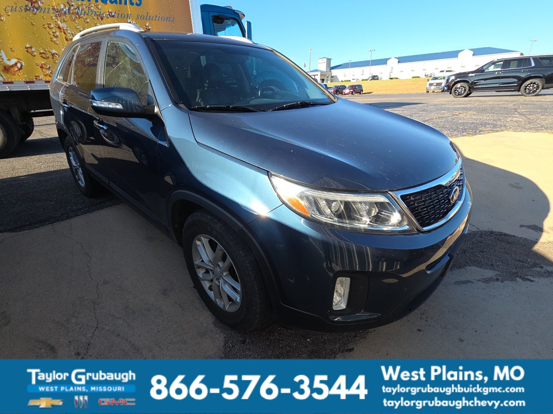 Used 2014 Kia Sorento LX with VIN 5XYKT4A61EG466838 for sale in West Plains, MO