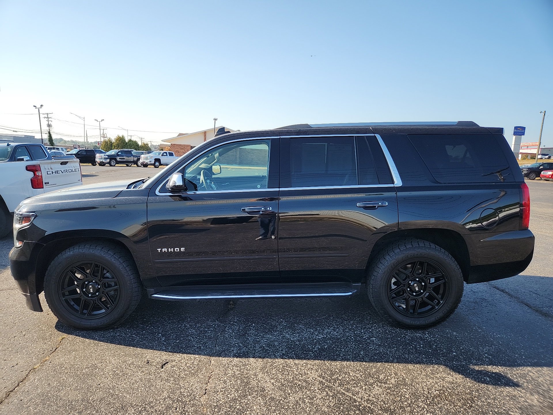 2019 Chevrolet Tahoe Premier photo 4