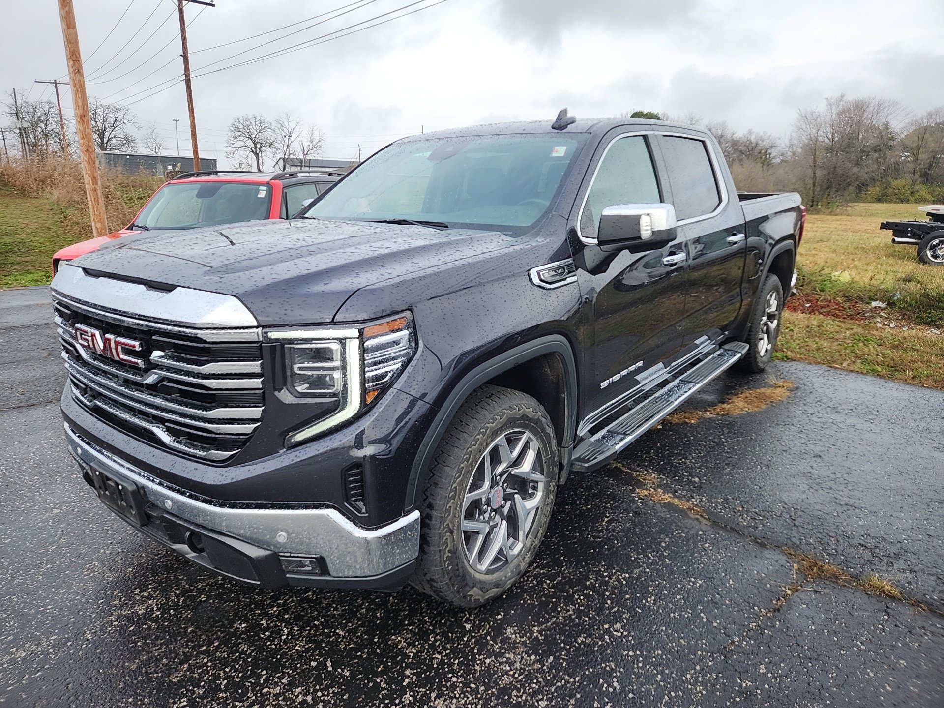 2024 Gmc Sierra 1500 SLT photo 2