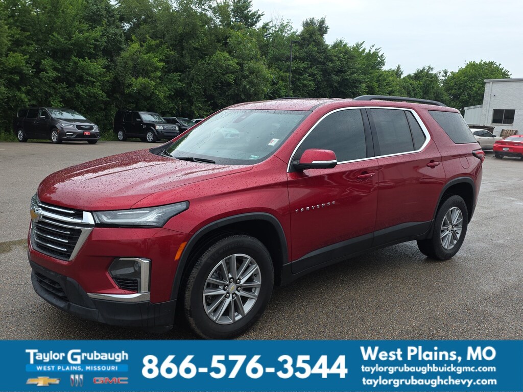Used 2023 Chevrolet Traverse LT Cloth SUV