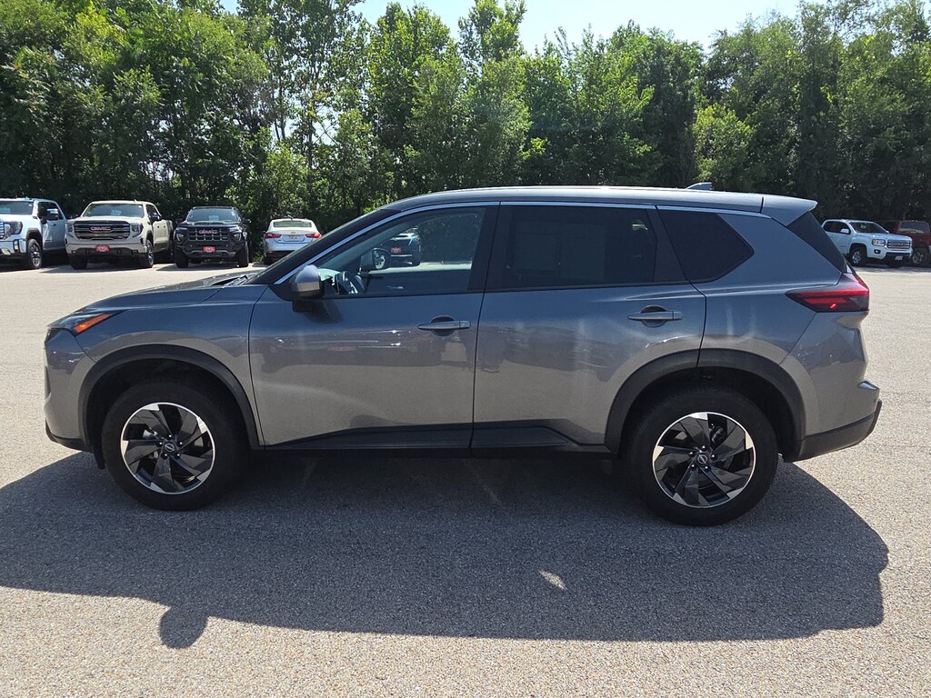 Used 2025 Nissan Rogue SV