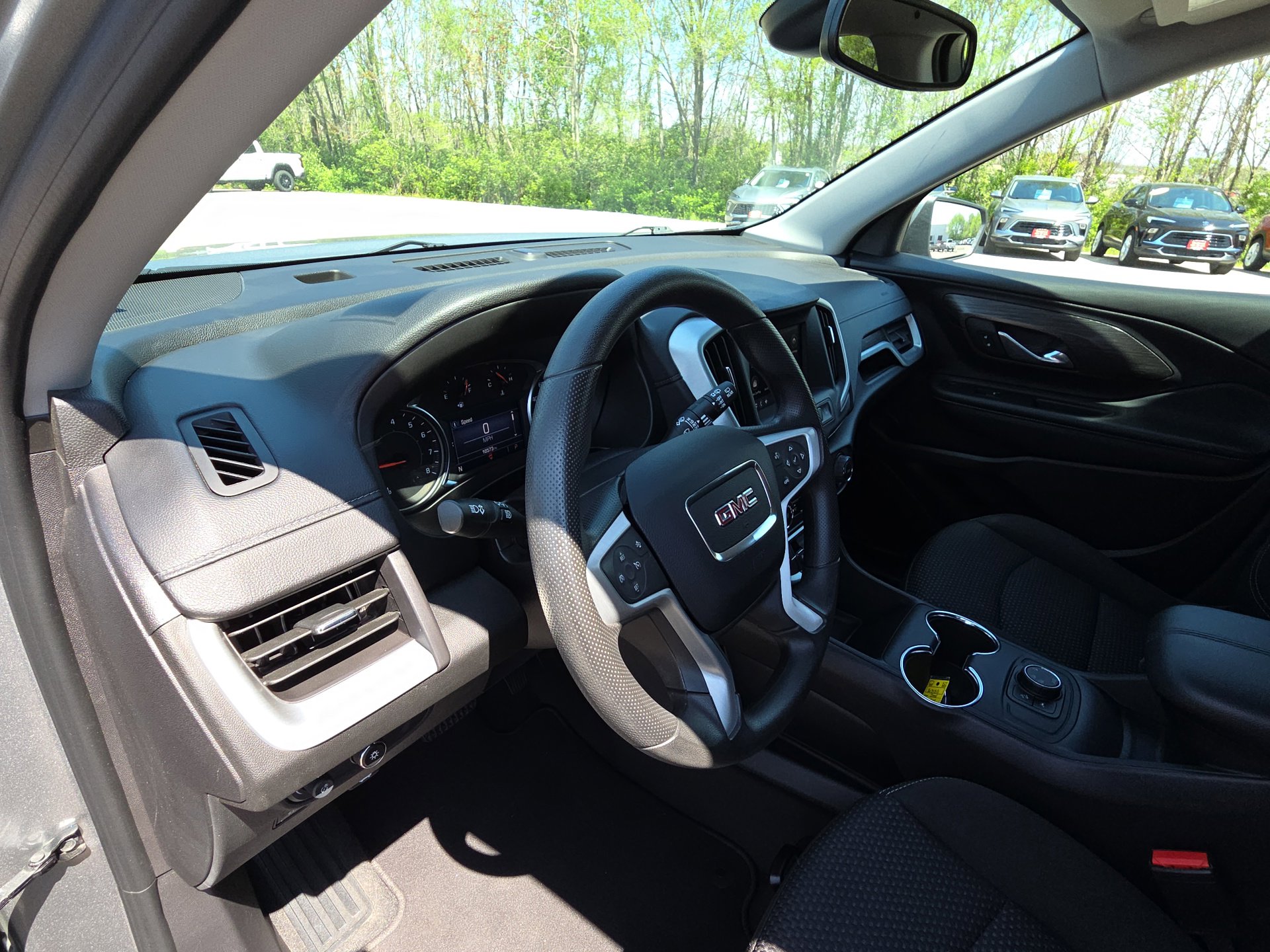 2024 GMC Terrain SLE - Photo 14