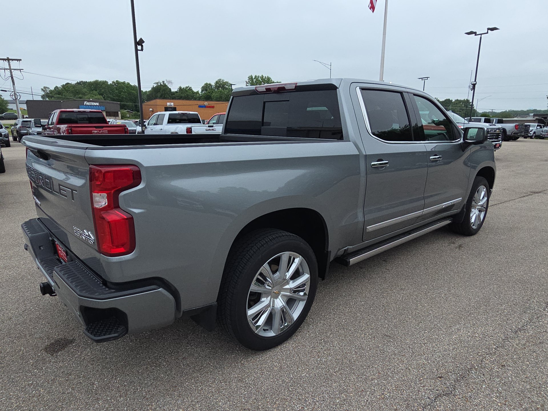 2025 Chevrolet Silverado 1500 High Country - Photo 9