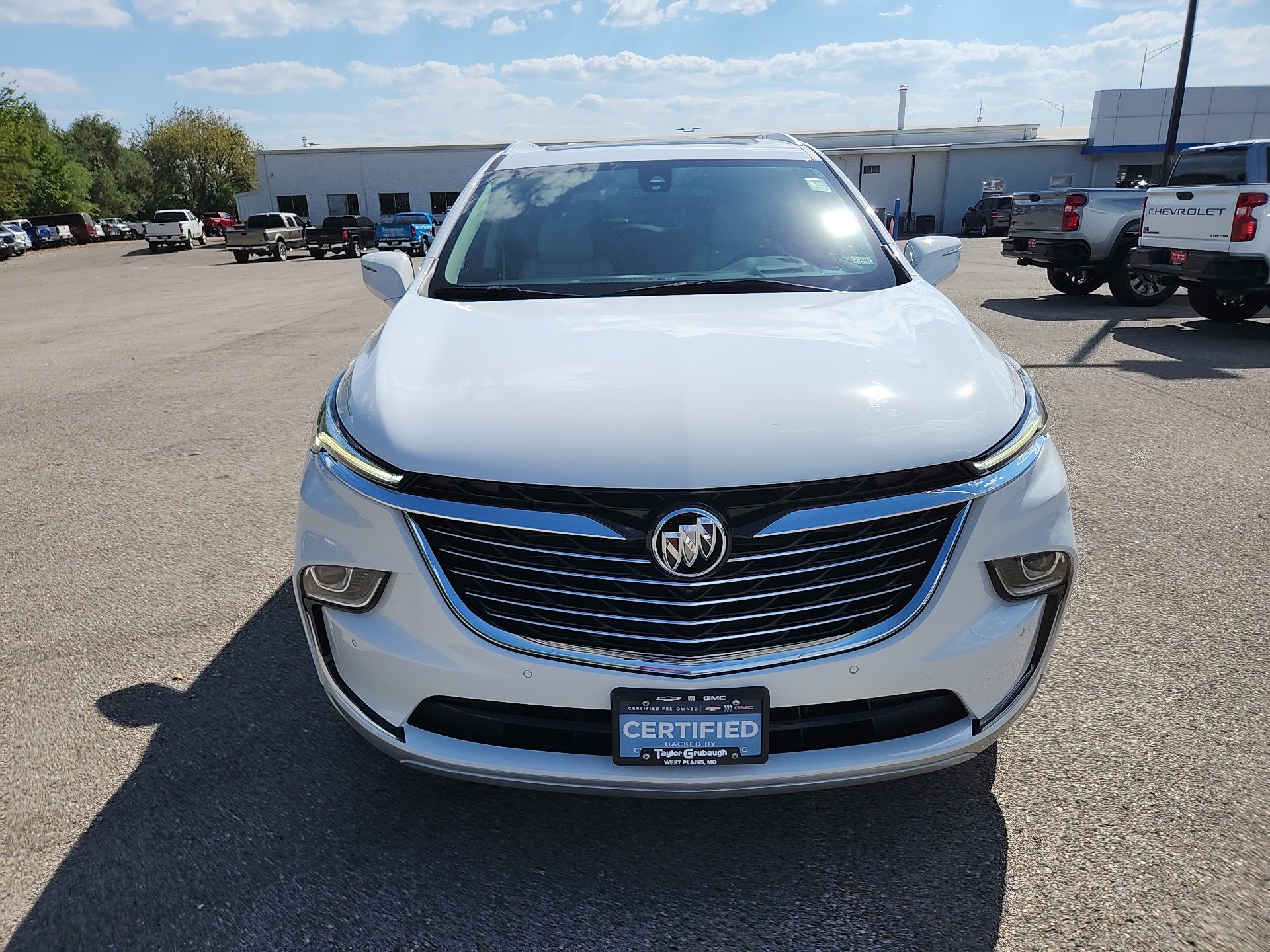 2023 Buick Enclave Premium photo 3