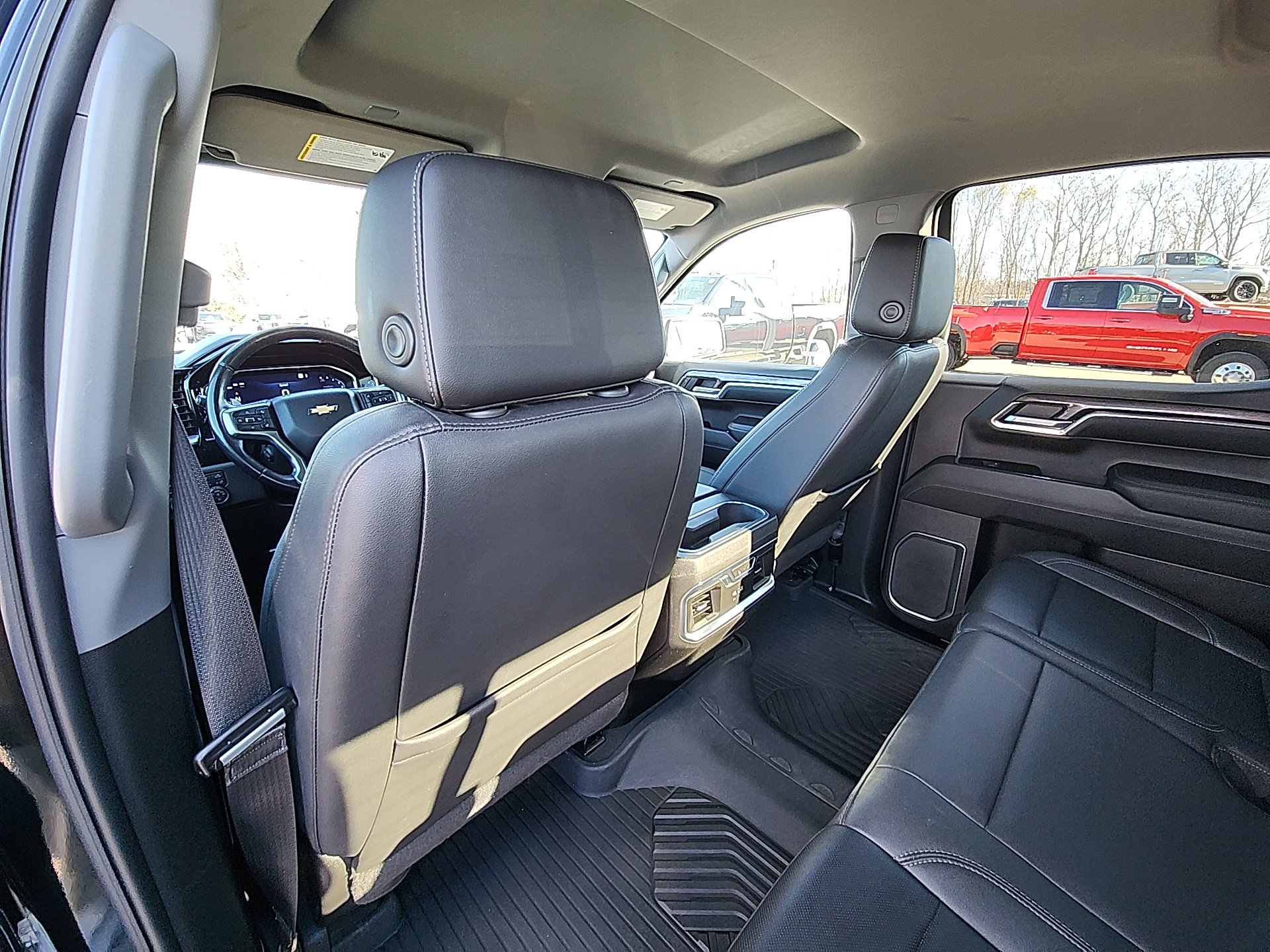 2023 Chevrolet Silverado 1500 LTZ - Photo 29