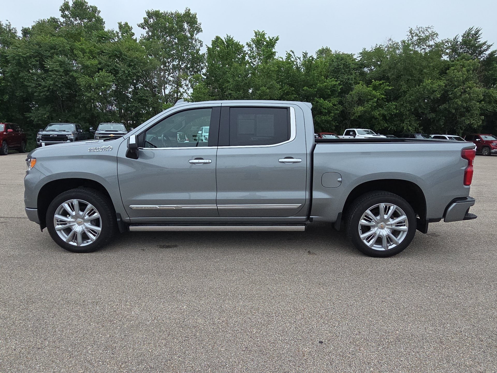 2025 Chevrolet Silverado 1500 High Country - Photo 5