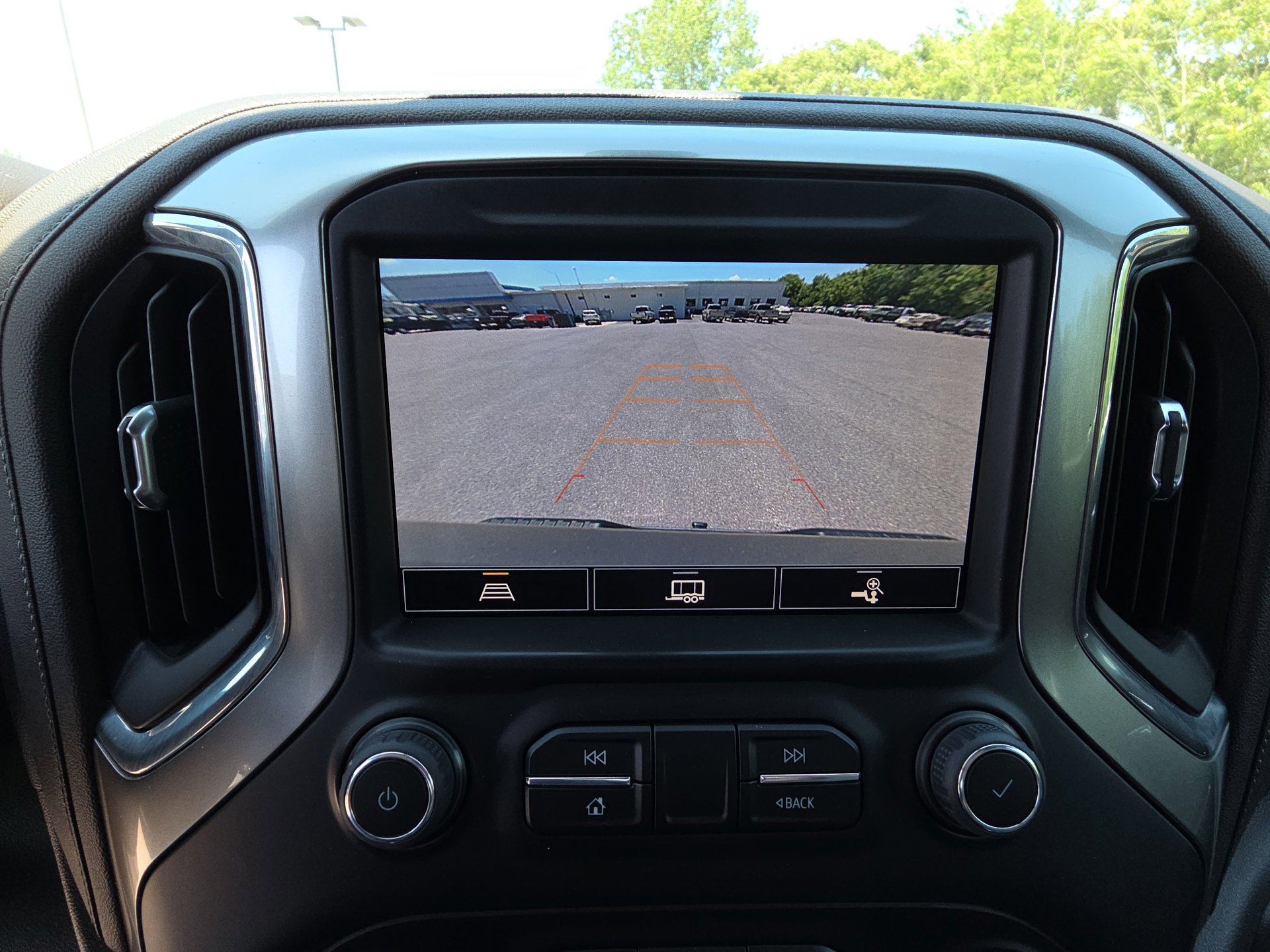 2021 Chevrolet Silverado 1500 LTZ - Photo 24