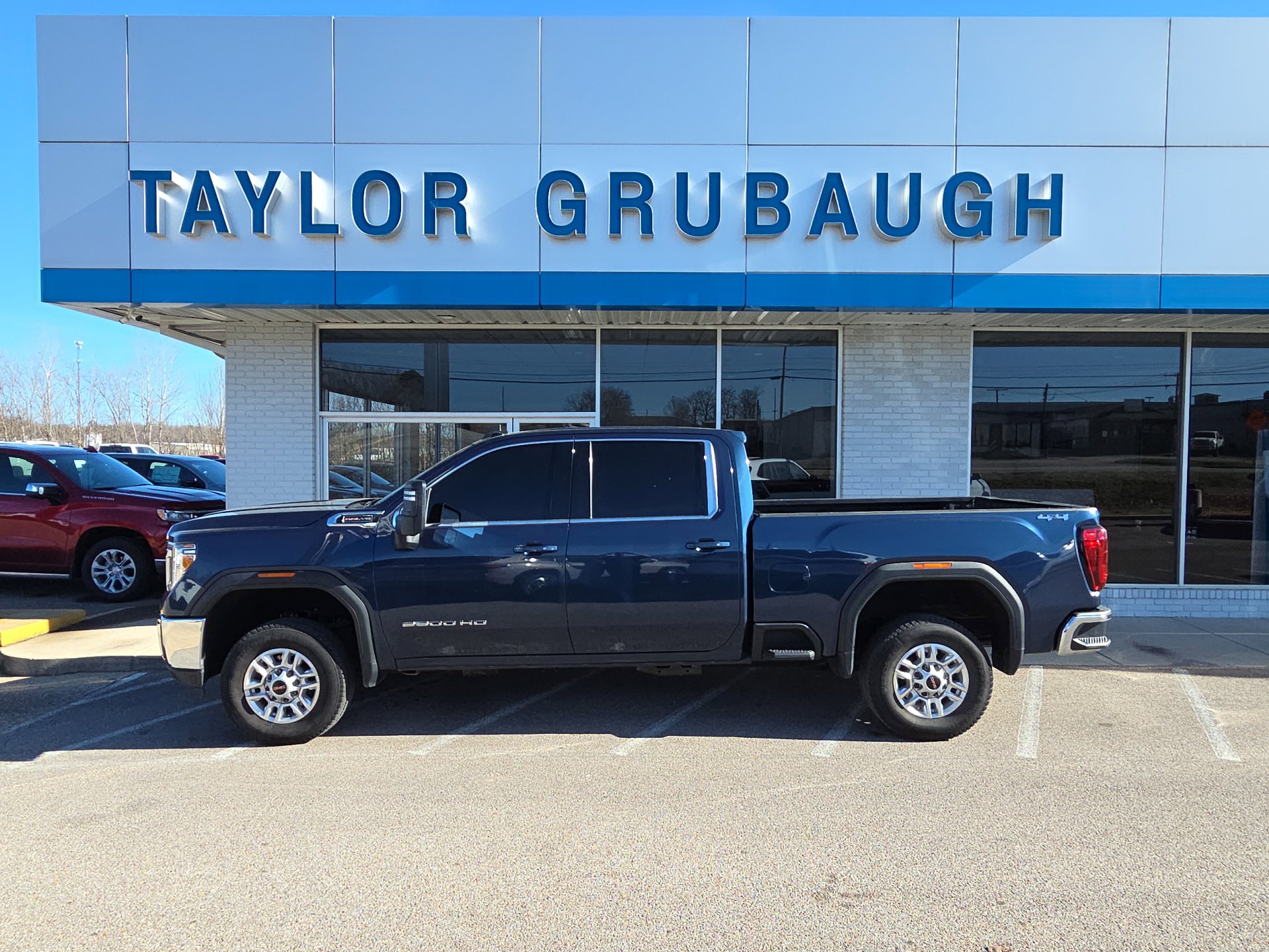 2021 GMC Sierra 2500HD SLE's photo