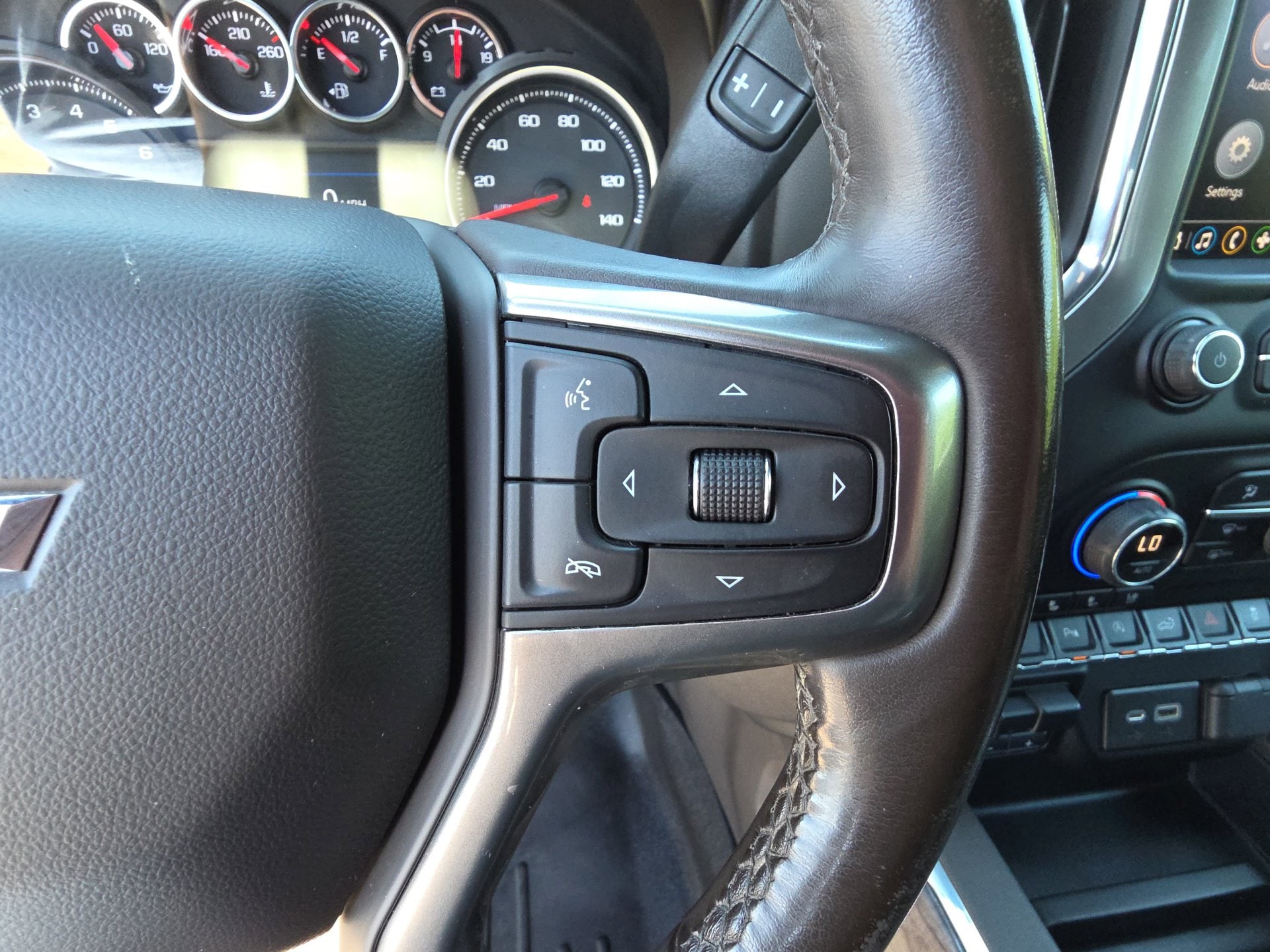 2021 Chevrolet Silverado 1500 LTZ - Photo 21