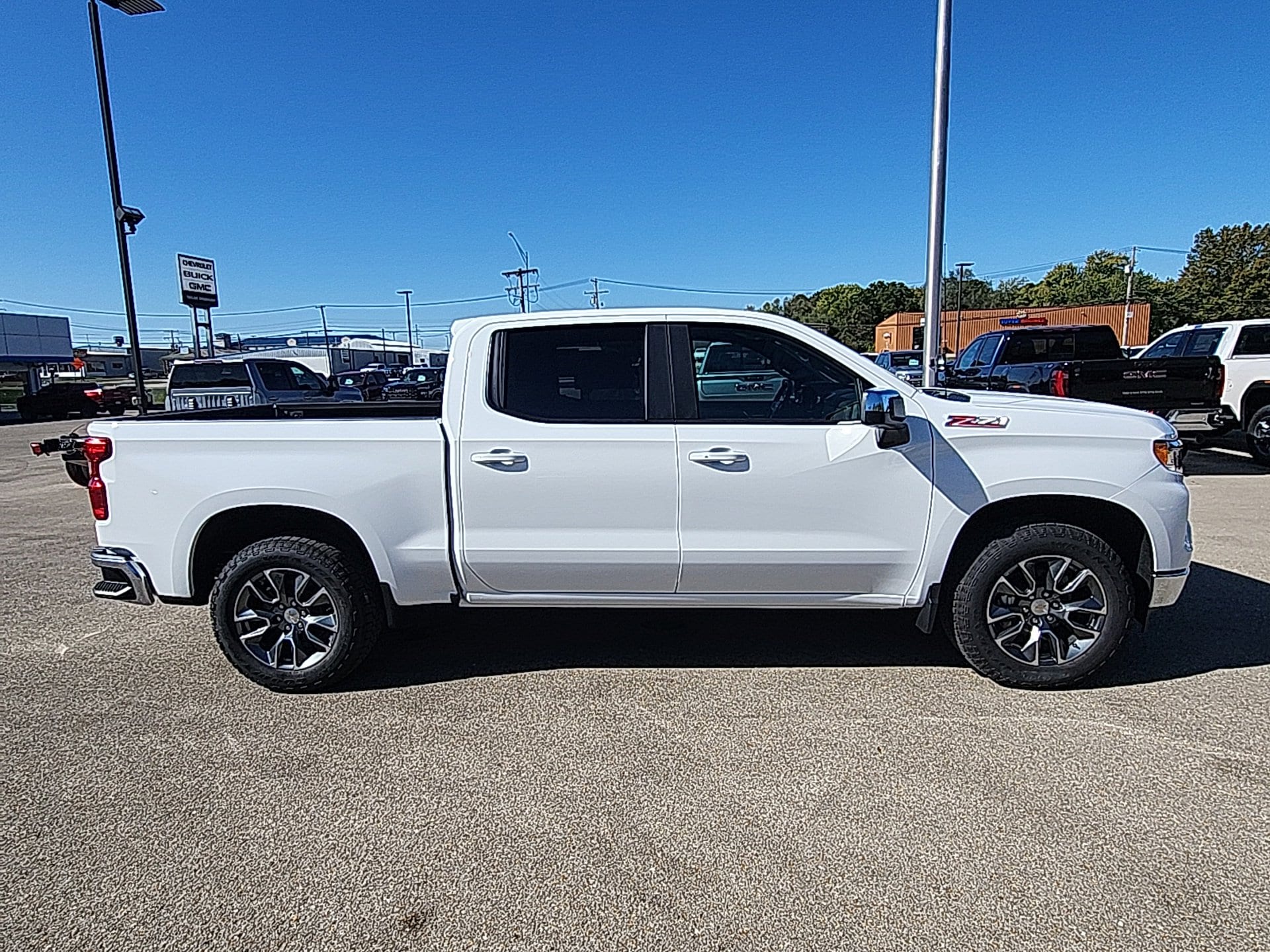 2026 Chevrolet Silverado 1500 LT - Photo 11