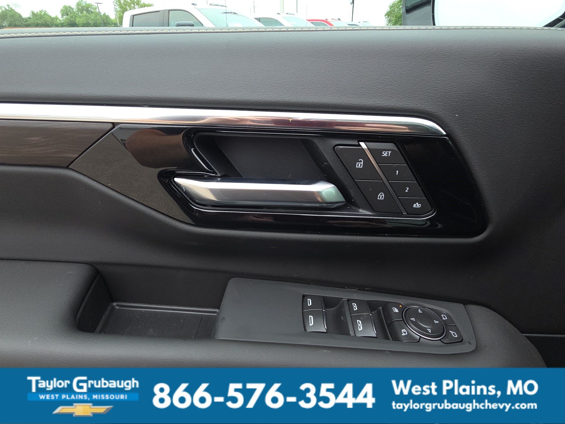 2026 Chevrolet Tahoe Premier - Photo 13